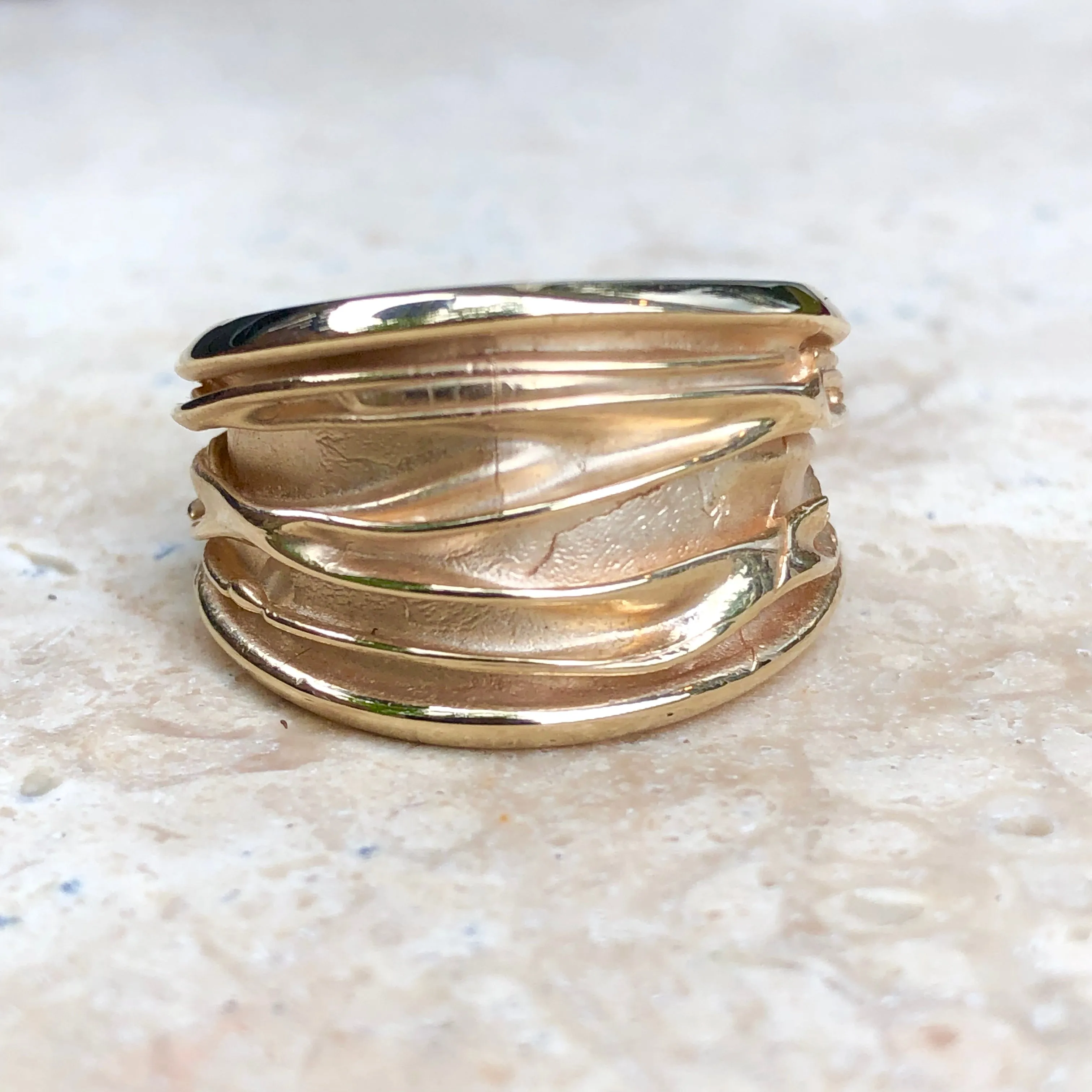 14KT Yellow Gold Wide Artistic Shiny Grooved Cigar Band Ring