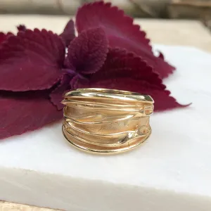 14KT Yellow Gold Wide Artistic Shiny Grooved Cigar Band Ring