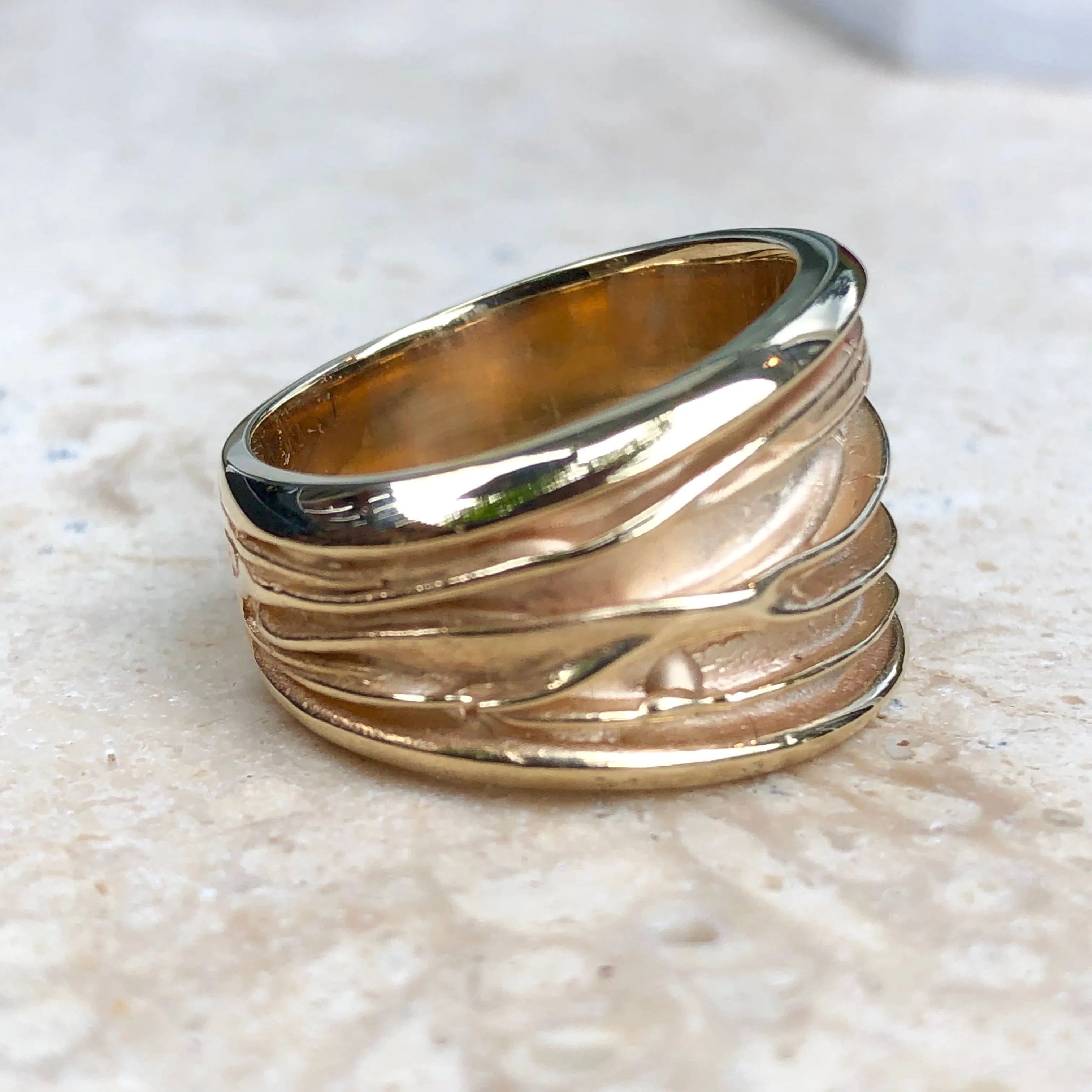14KT Yellow Gold Wide Artistic Shiny Grooved Cigar Band Ring