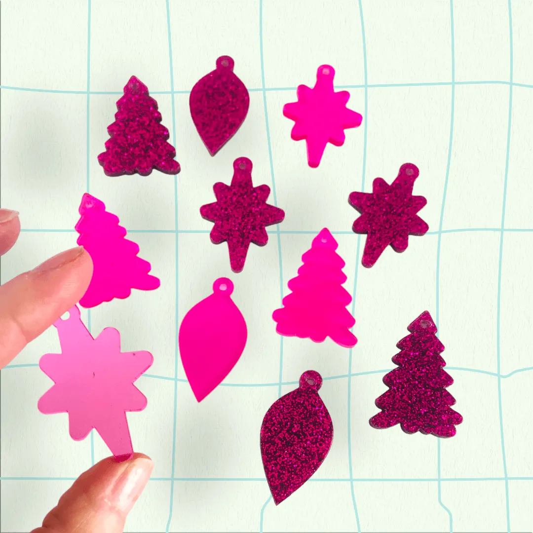 30mm Festive Three Charms