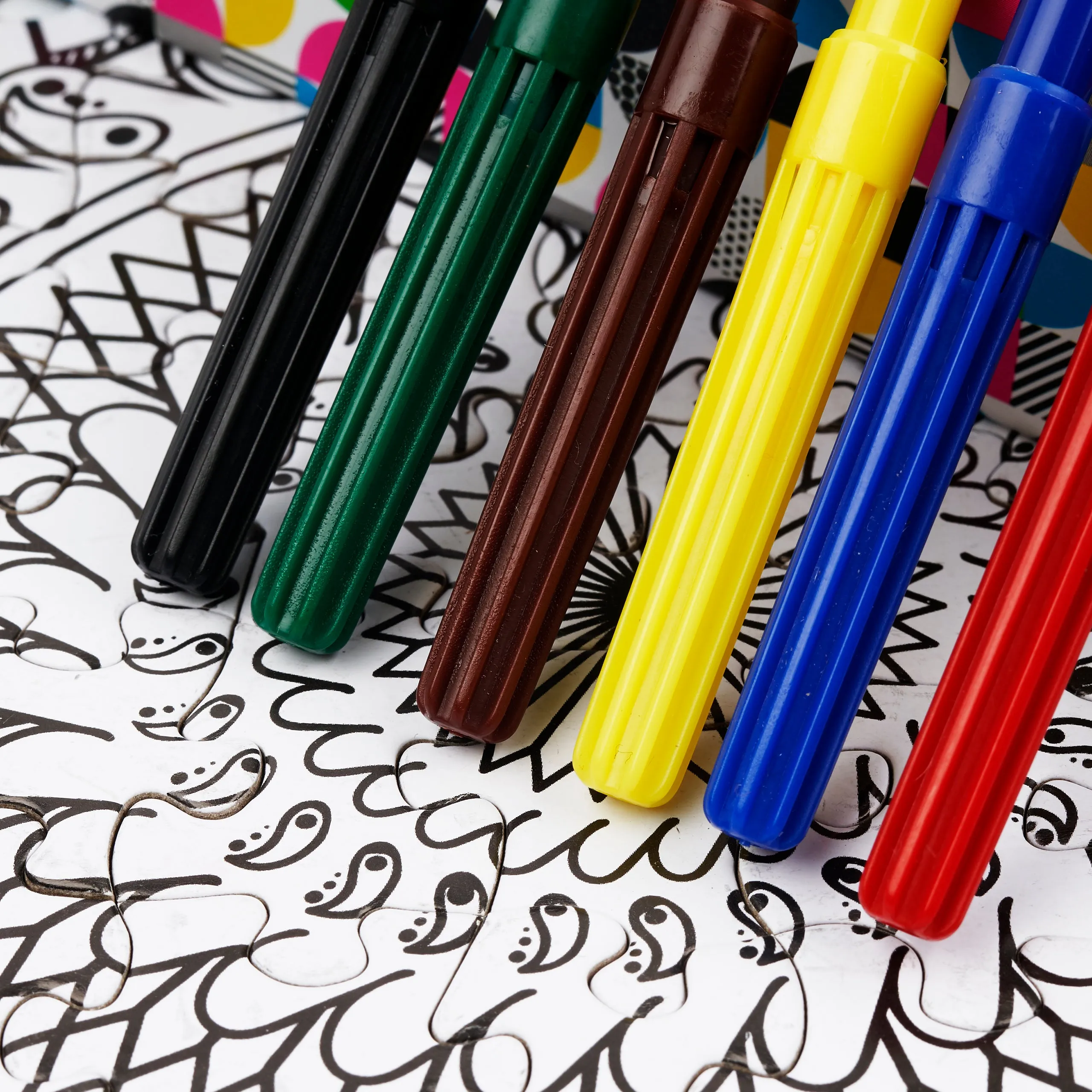 500pcs Colour-in Owl Puzzle with 6 Pens