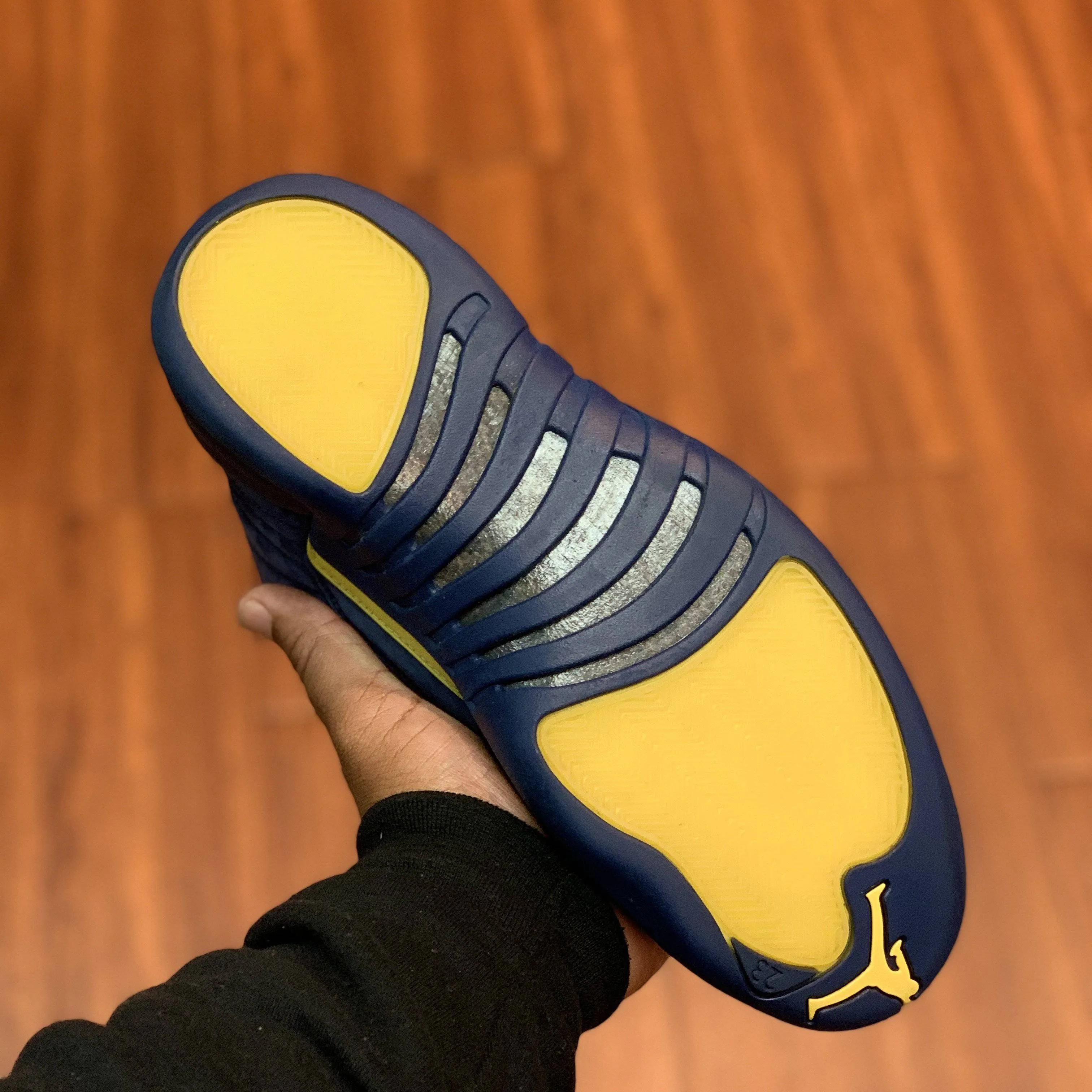 Air Jordan 12 Retro “Michigan”