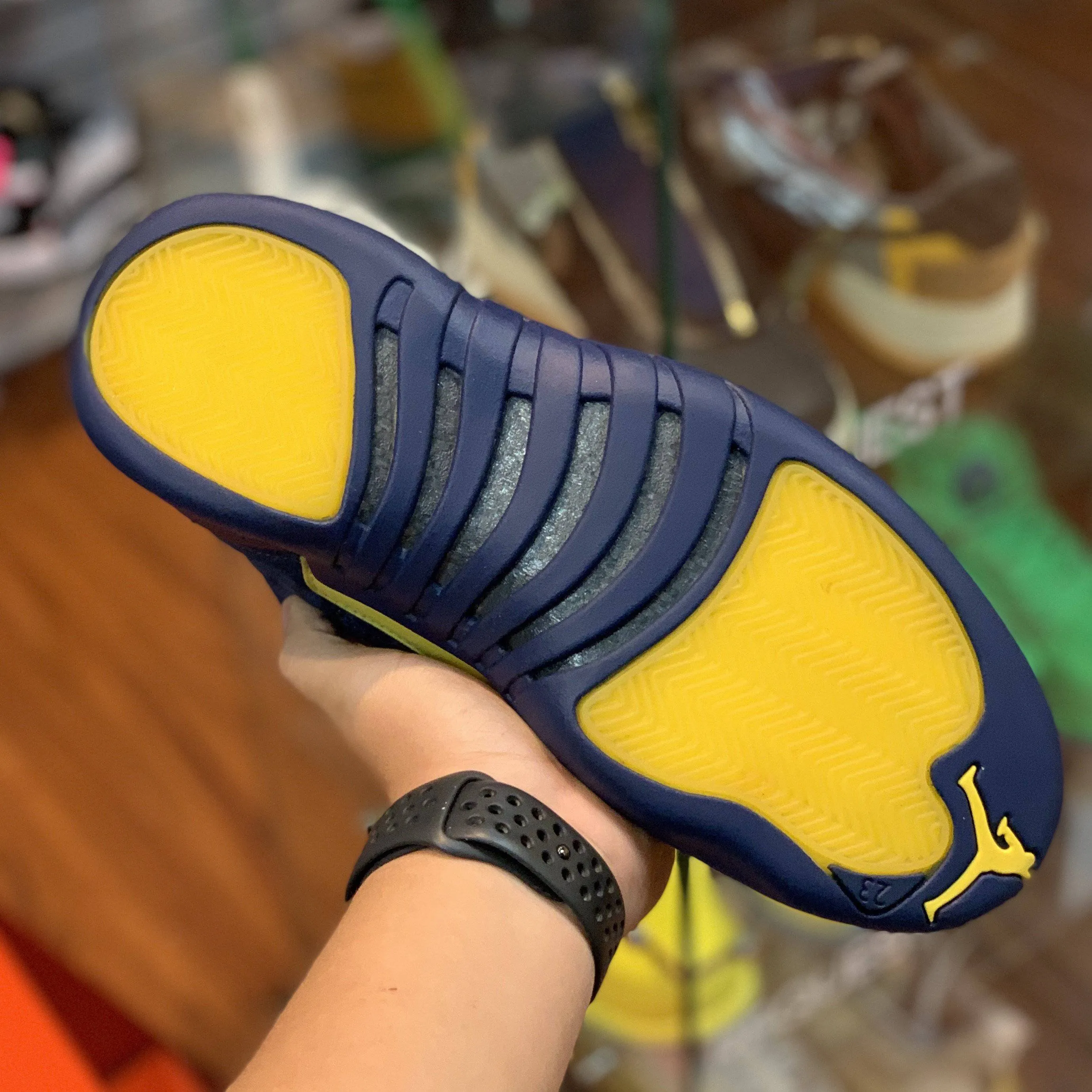 Air Jordan 12 Retro “Michigan”