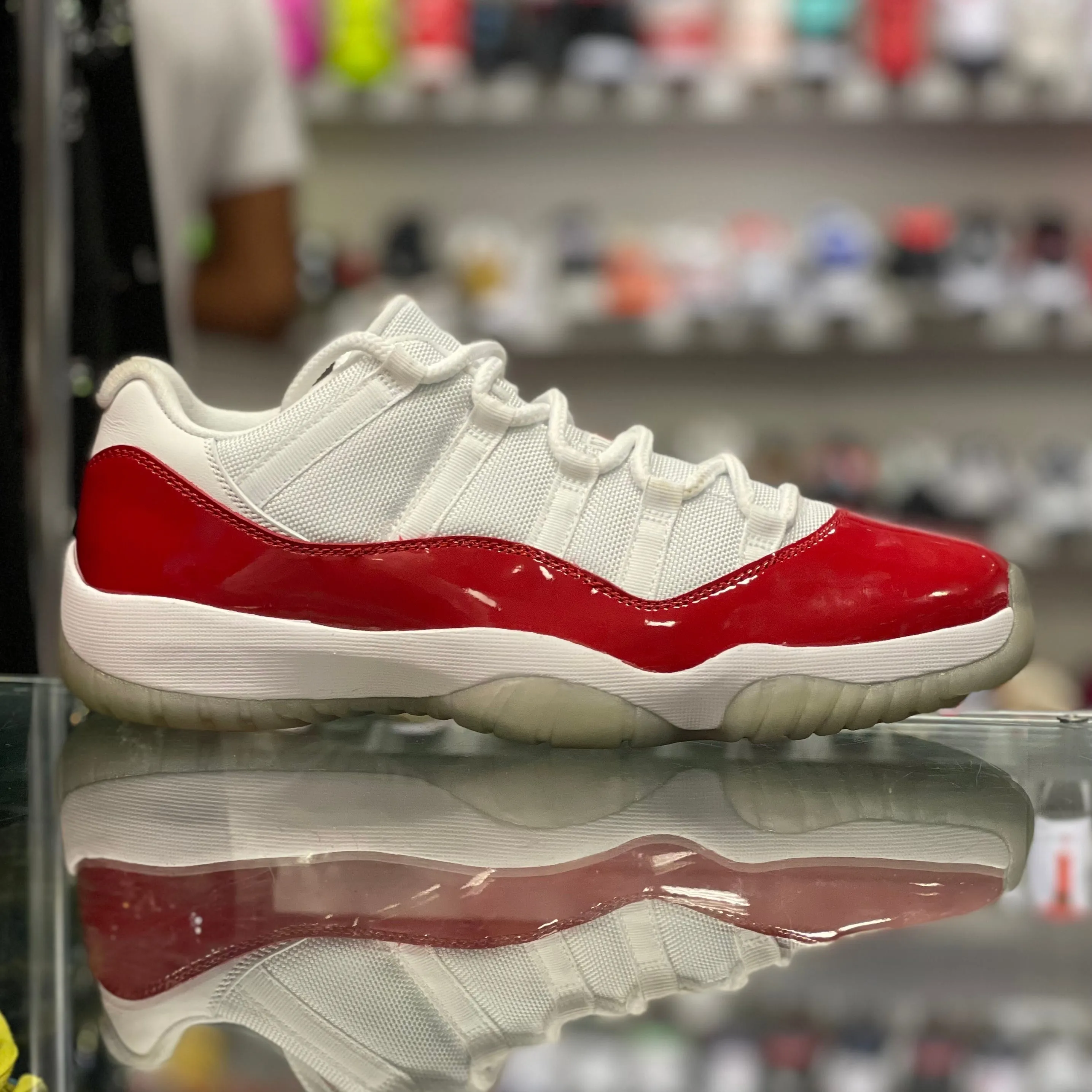Air Jordan Retro 11 Low “Cherry 2016”
