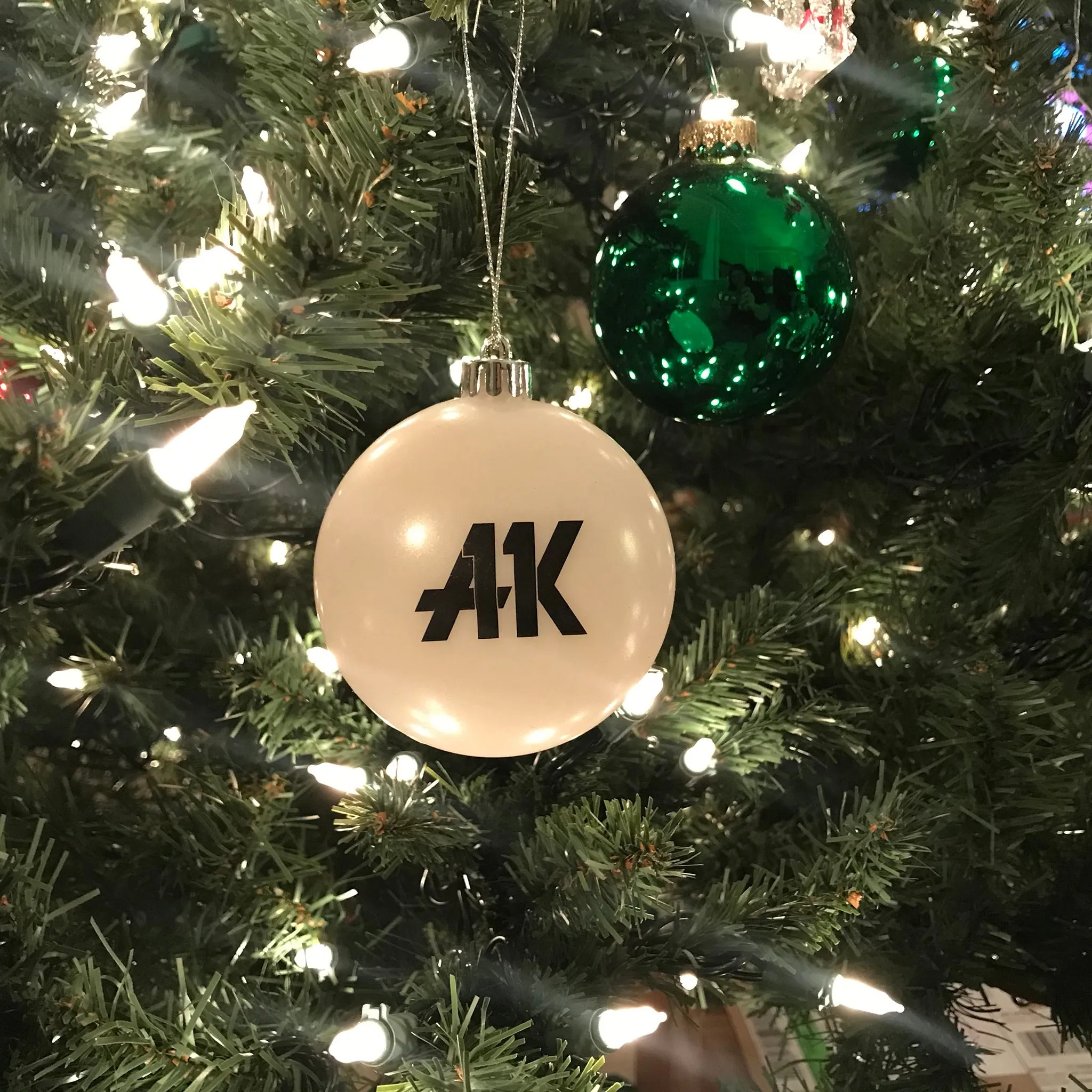 AK11 Festive Ornament