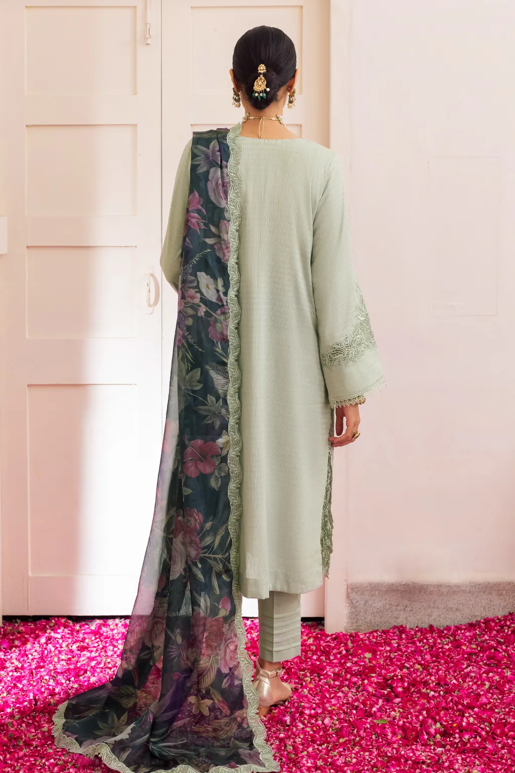 AL-05 Insha  | Iznik Aashiyan Embroidered Unstitched Festive Lawn Collection23