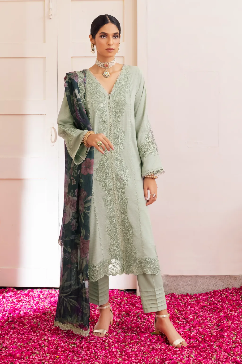 AL-05 Insha  | Iznik Aashiyan Embroidered Unstitched Festive Lawn Collection23