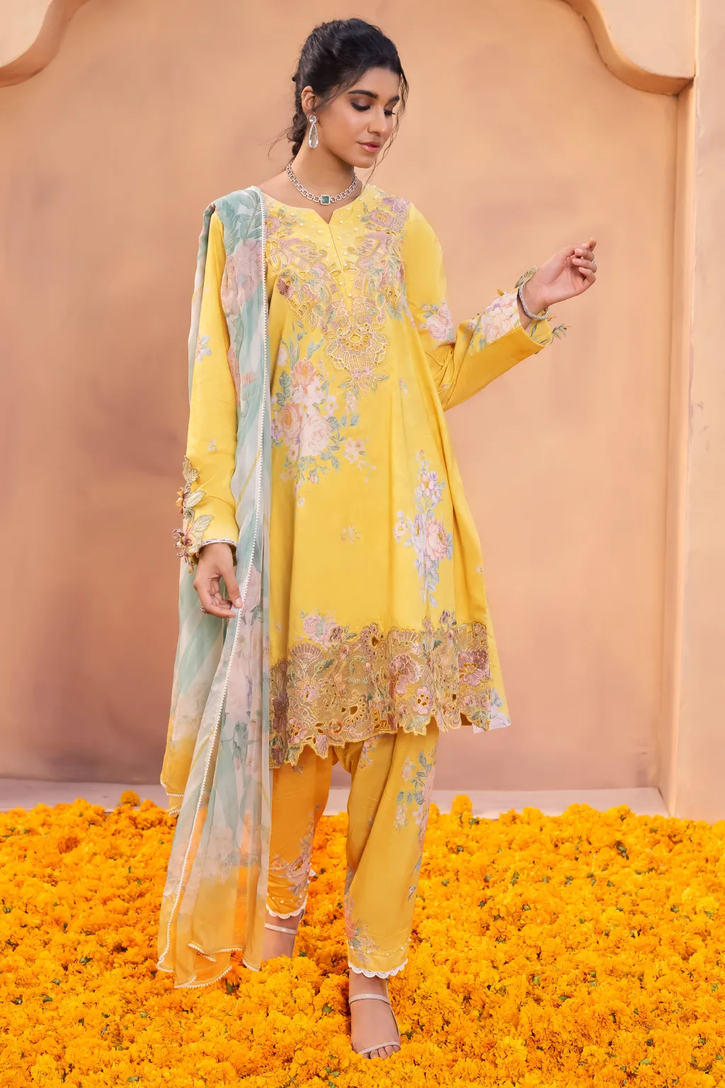 AL-07 Aanisah  | Iznik Aashiyan Embroidered Unstitched Festive Lawn Collection23