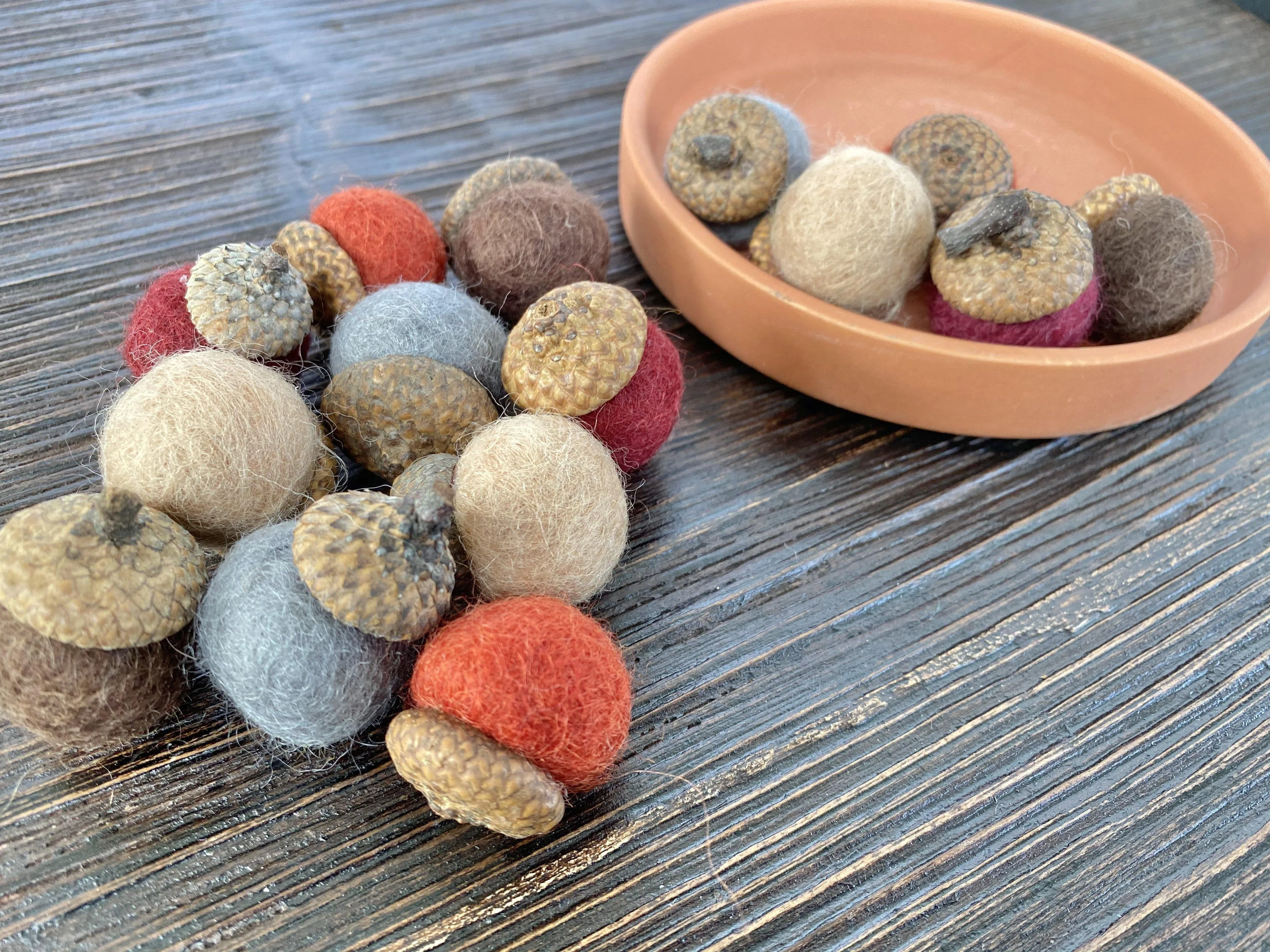 Autumn Wool Acorns