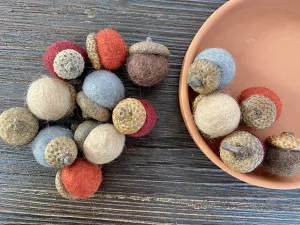 Autumn Wool Acorns