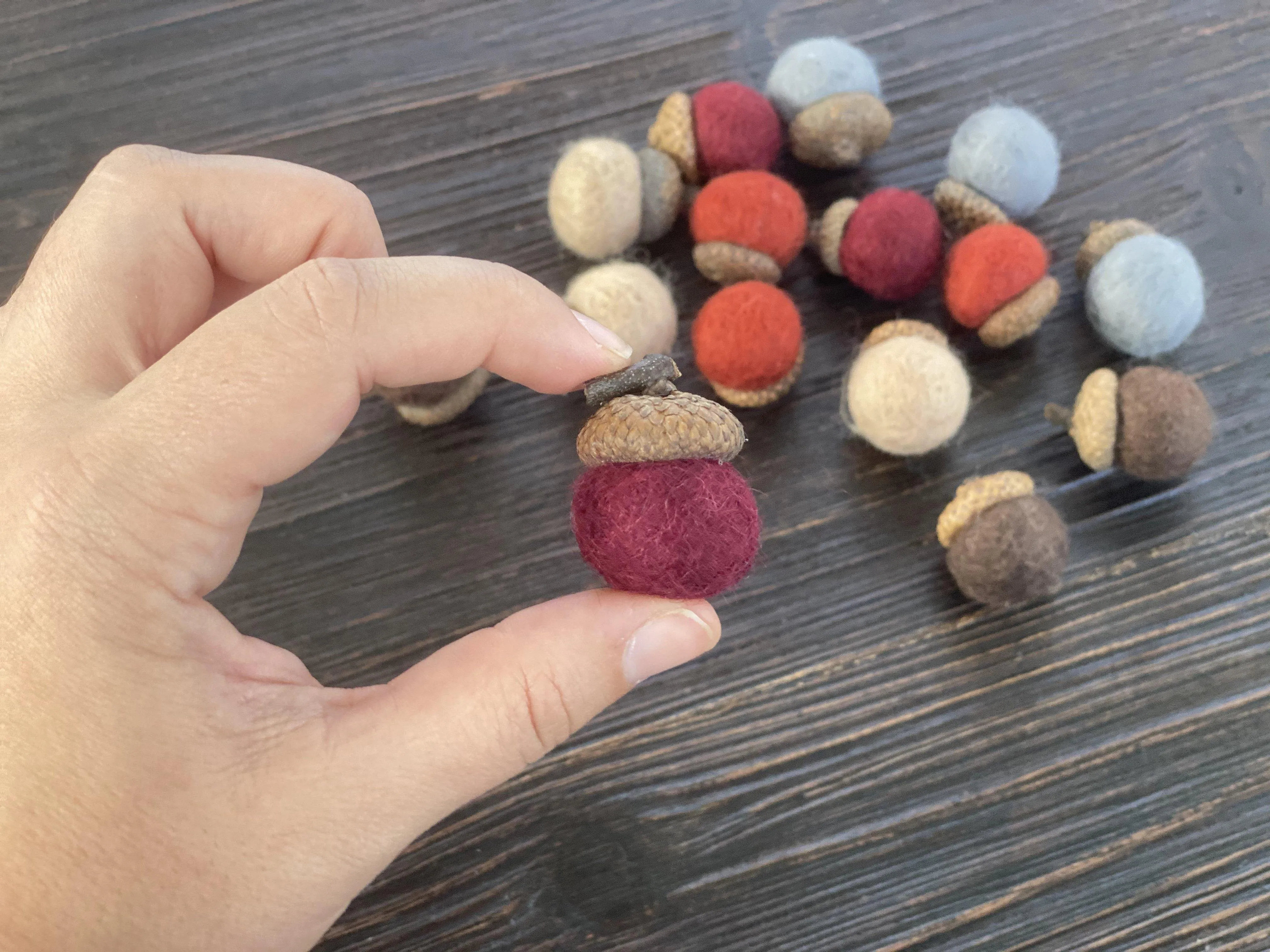 Autumn Wool Acorns