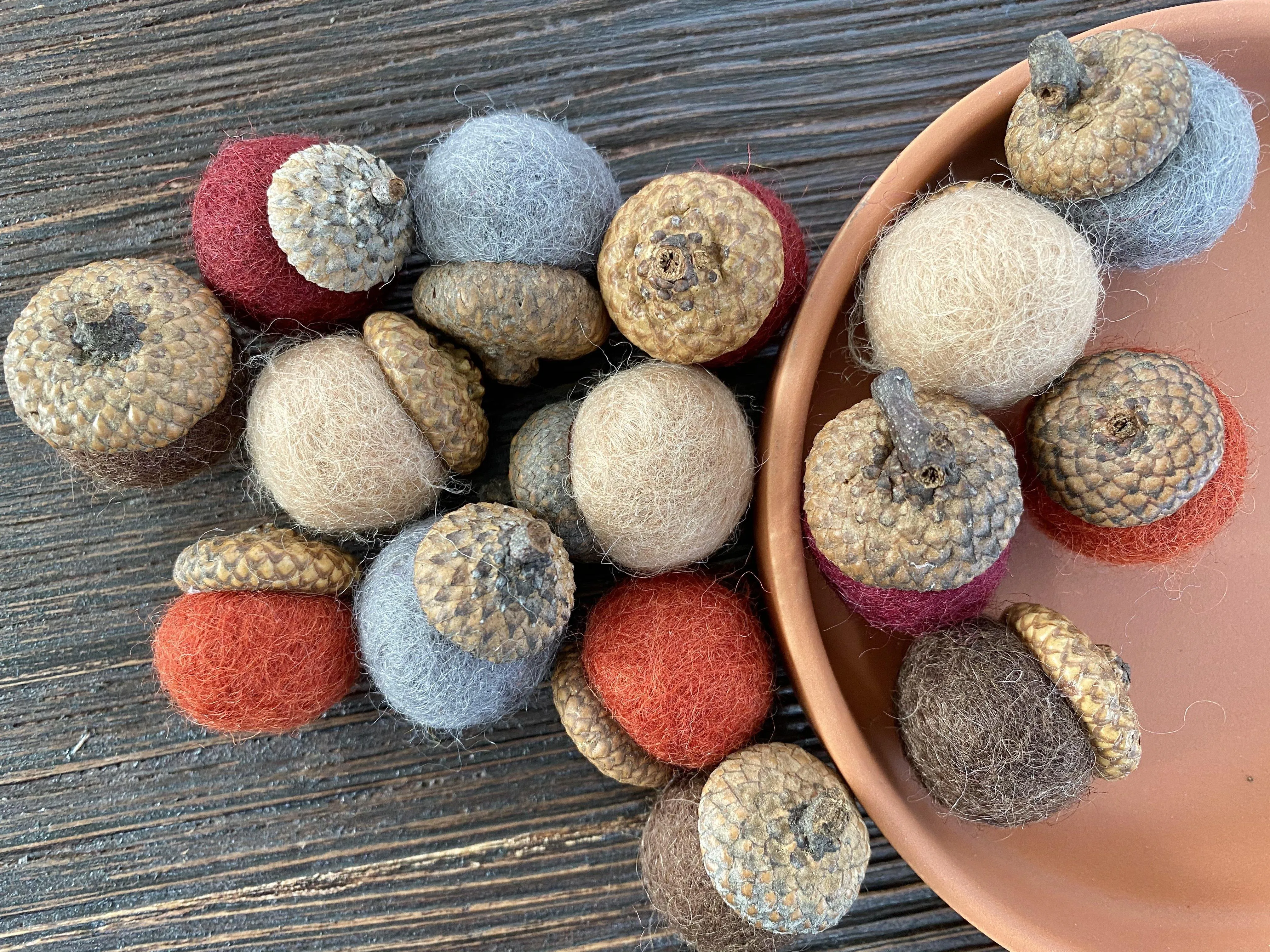 Autumn Wool Acorns