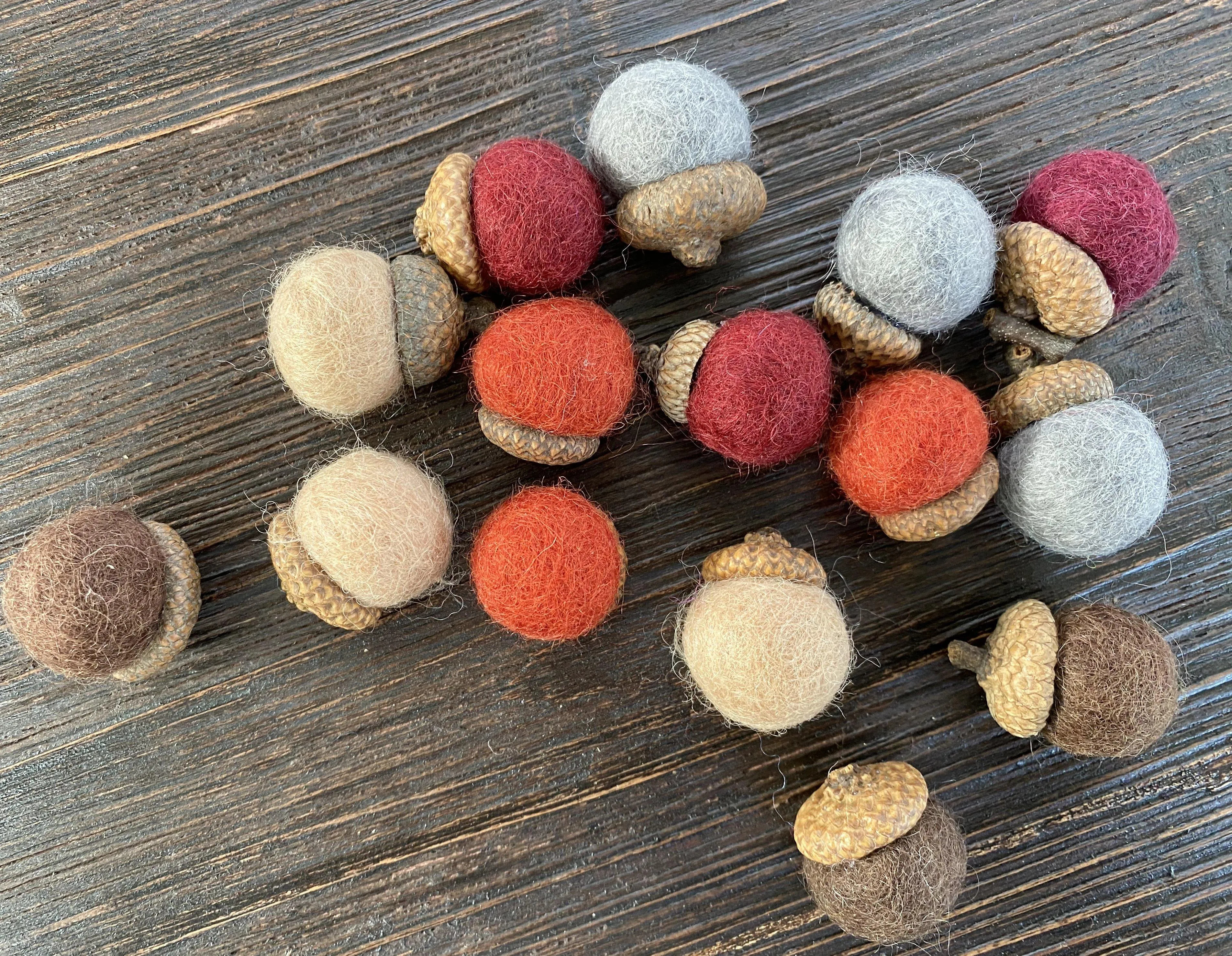 Autumn Wool Acorns