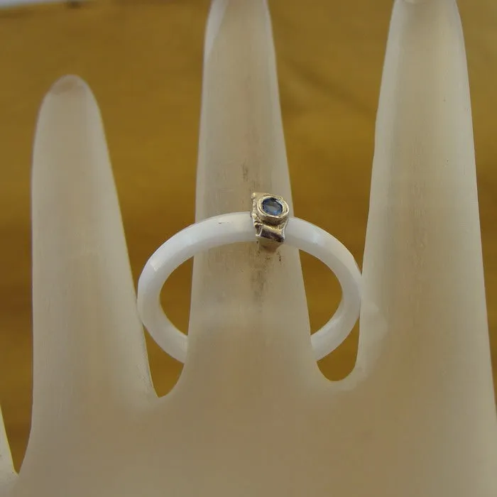 Blue Topaz Ring 10.5 Handmade White Ceramic 925 Silver Hadar Designers  (I r) Y
