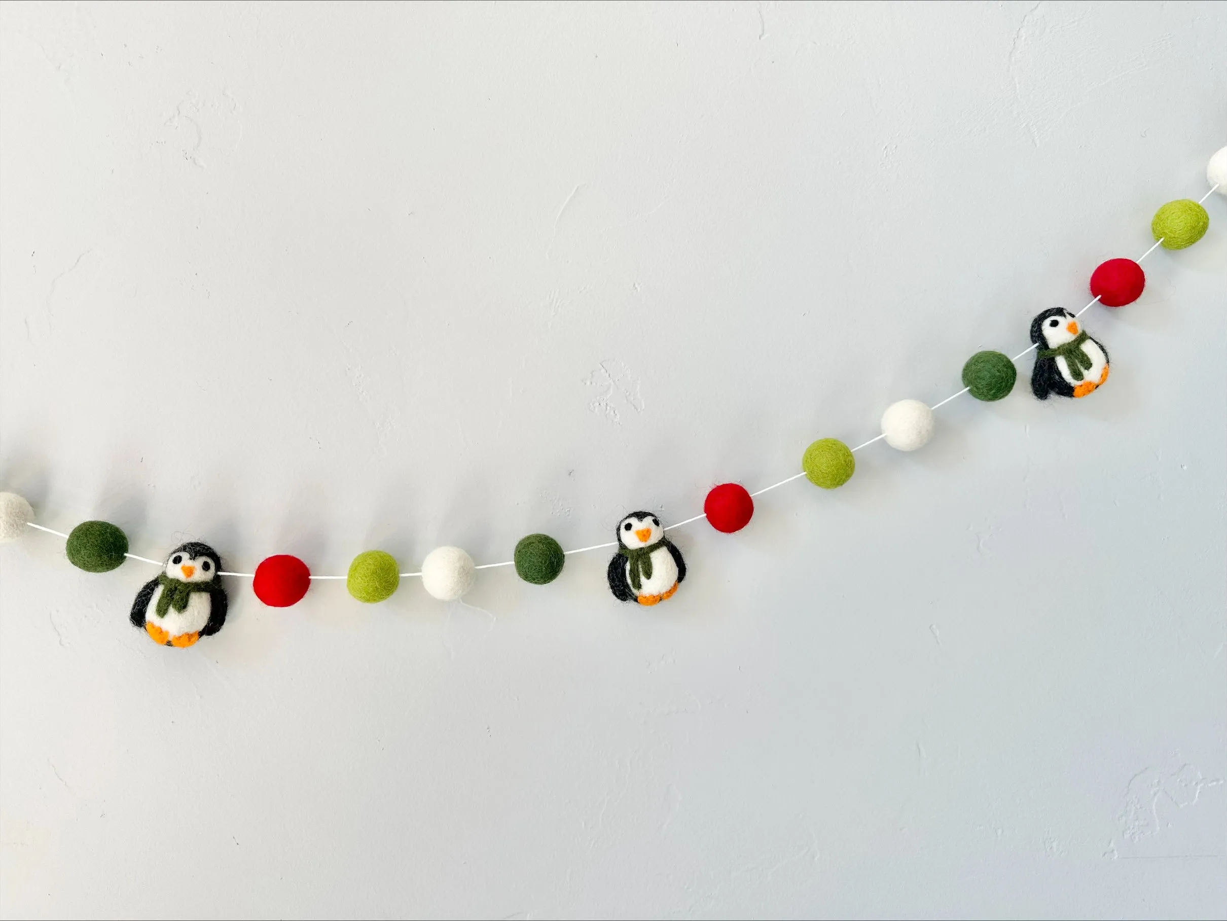 Bright Penguin Garland