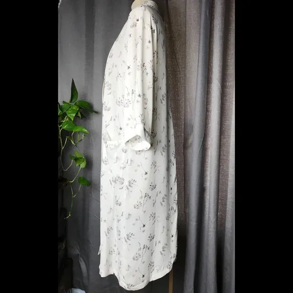 Chelsea28 Floral print topper ivory open front XS
