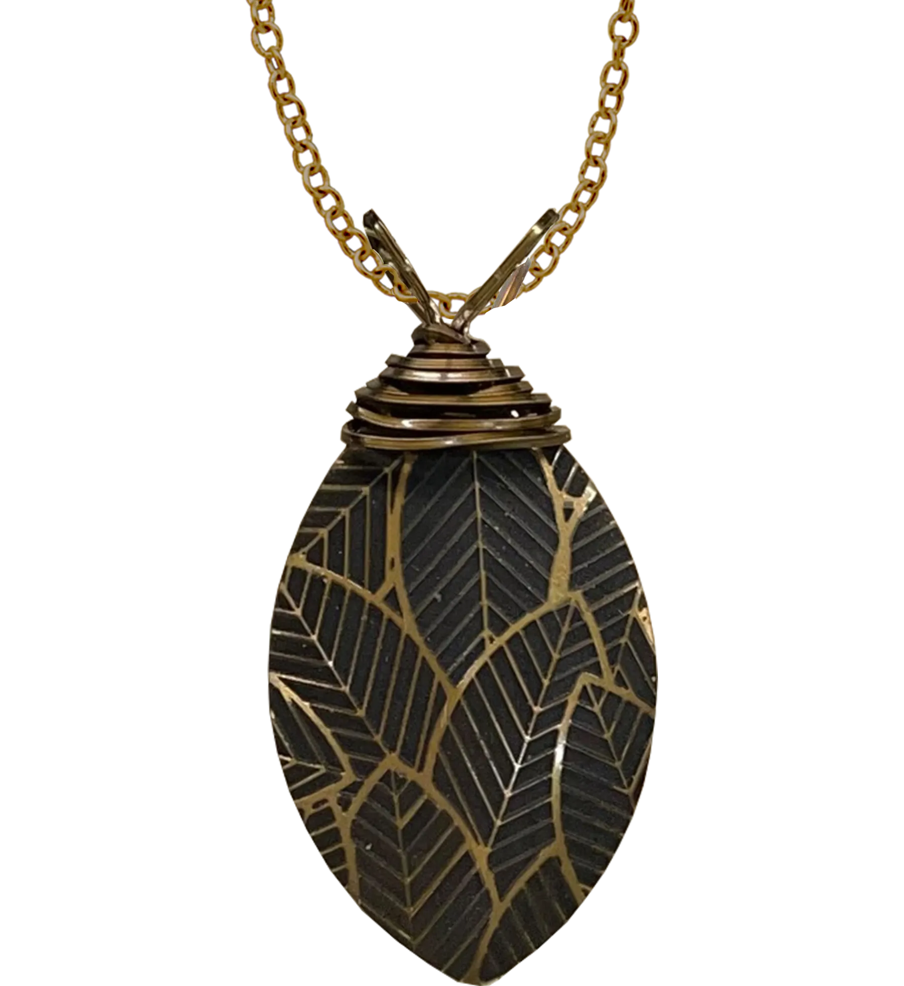 Engraved Leaves Necklace, d'ears #4811