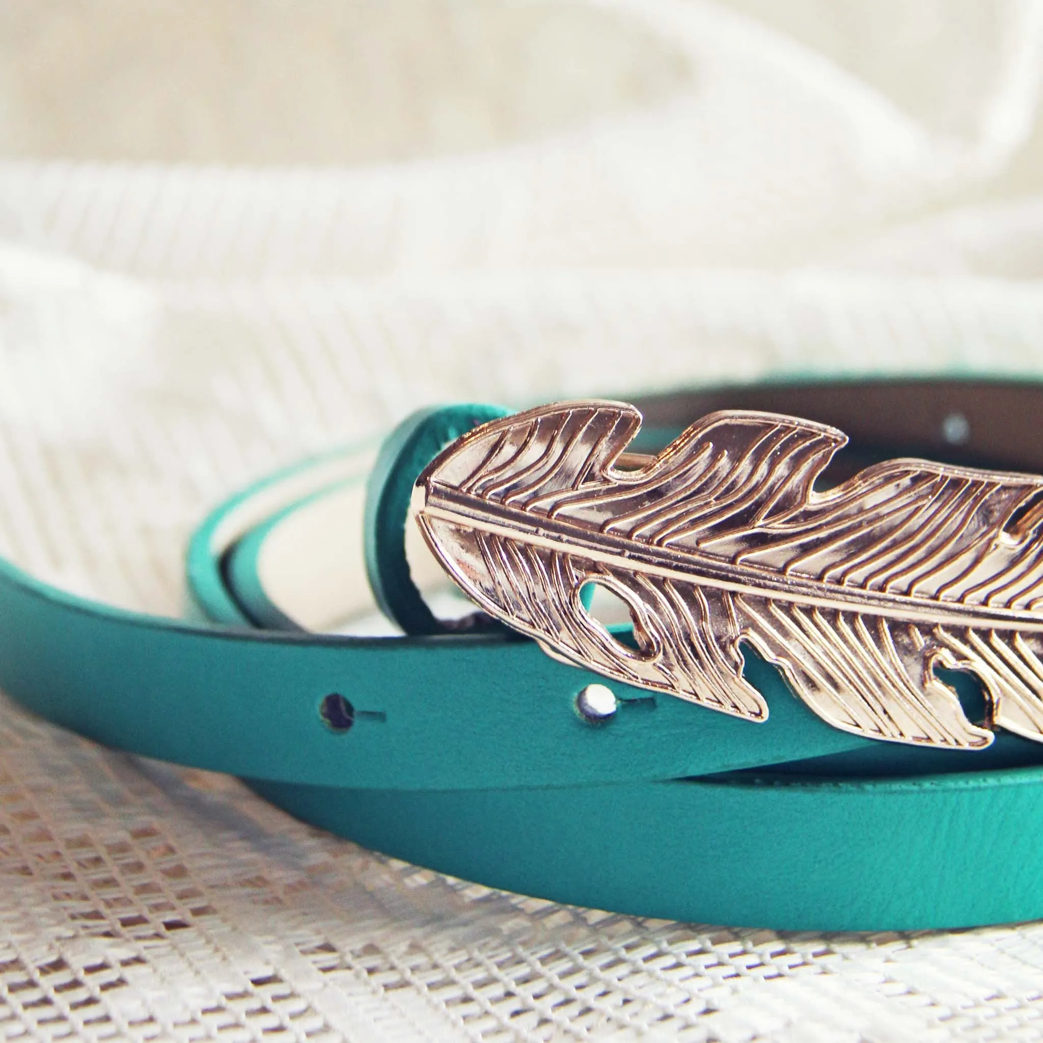 Feather Tale Belt in Meadow