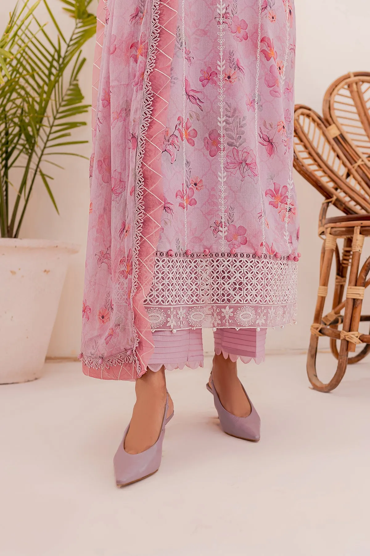 Florista| Farasha Mehak Festive Lawn SS 23 | Unstitched Embroidered Collection