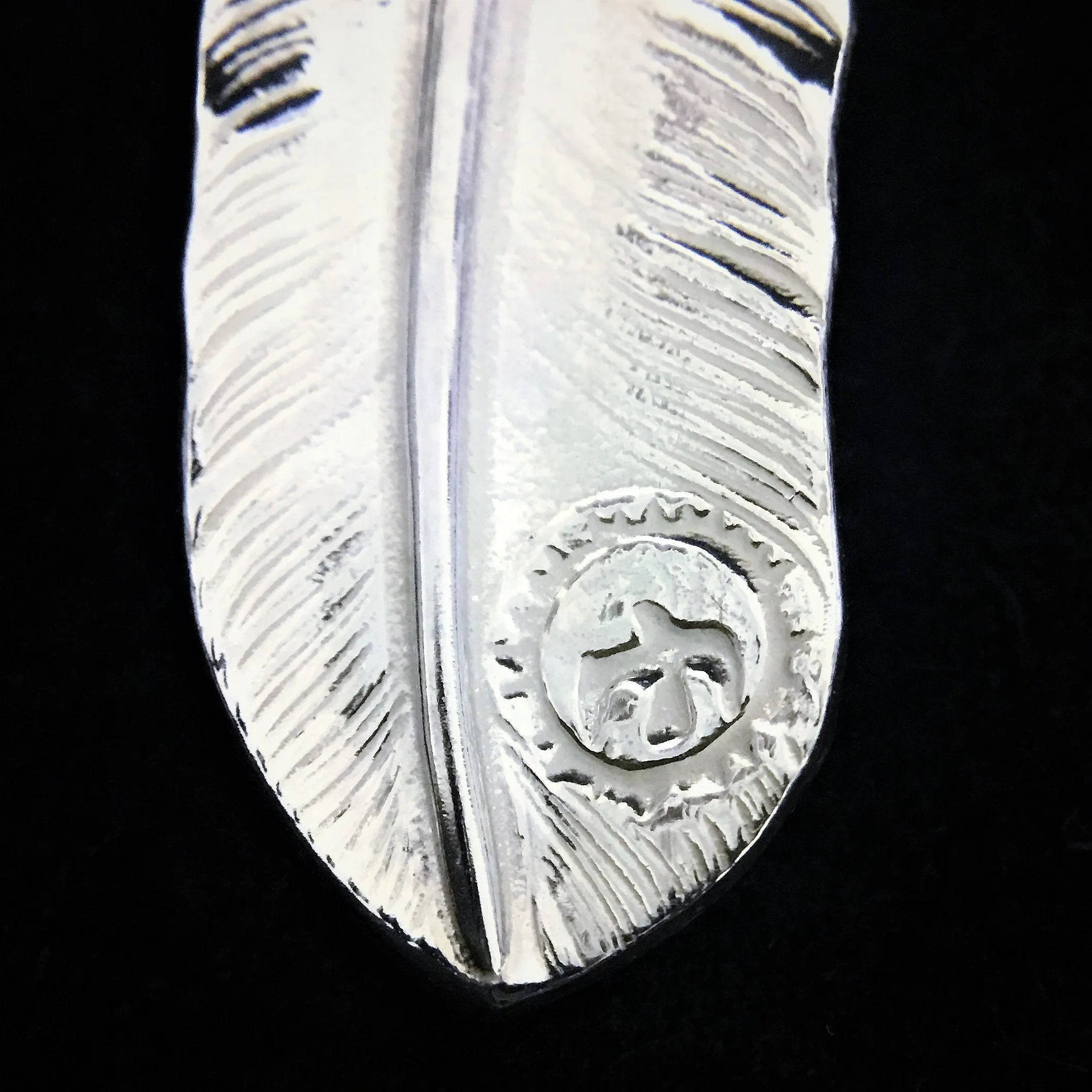 Goros Feather With Silver Claw - Facing Right