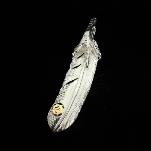 Goros Feather With Silver Claw - Facing Right