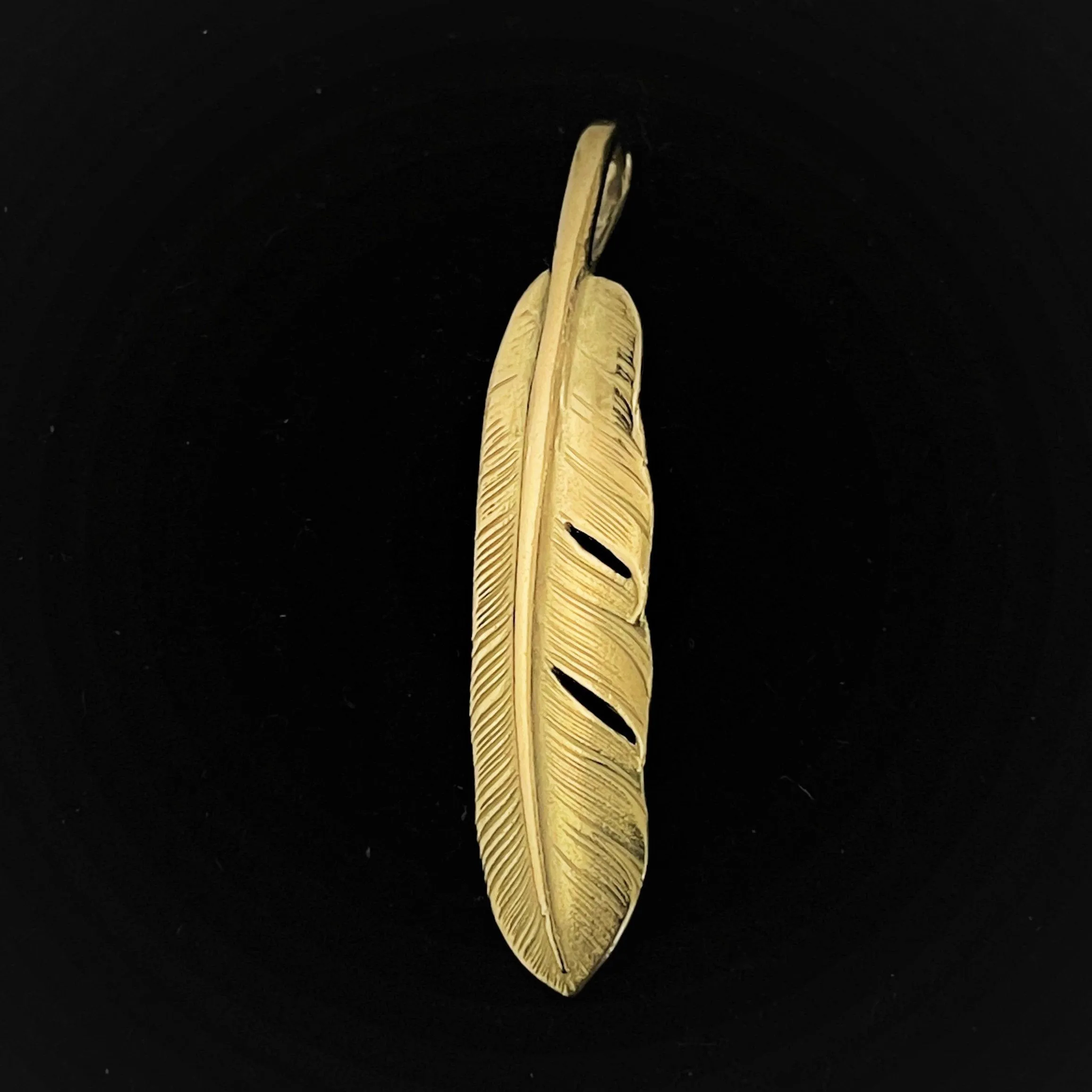 Goros Gold Feather - Facing Left