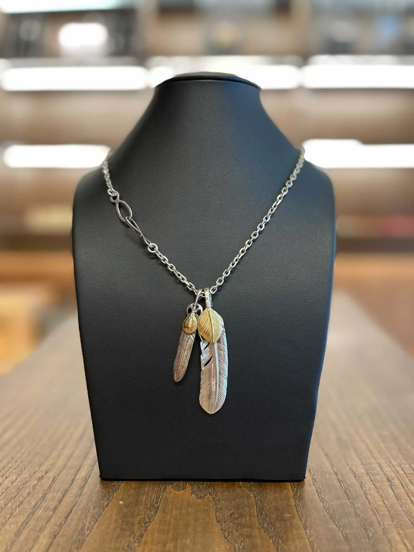 Goros Gold Top Feather and Heart Wheel Feather Setup