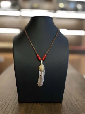 Goros Gold Top Feather with Red Beads Setup