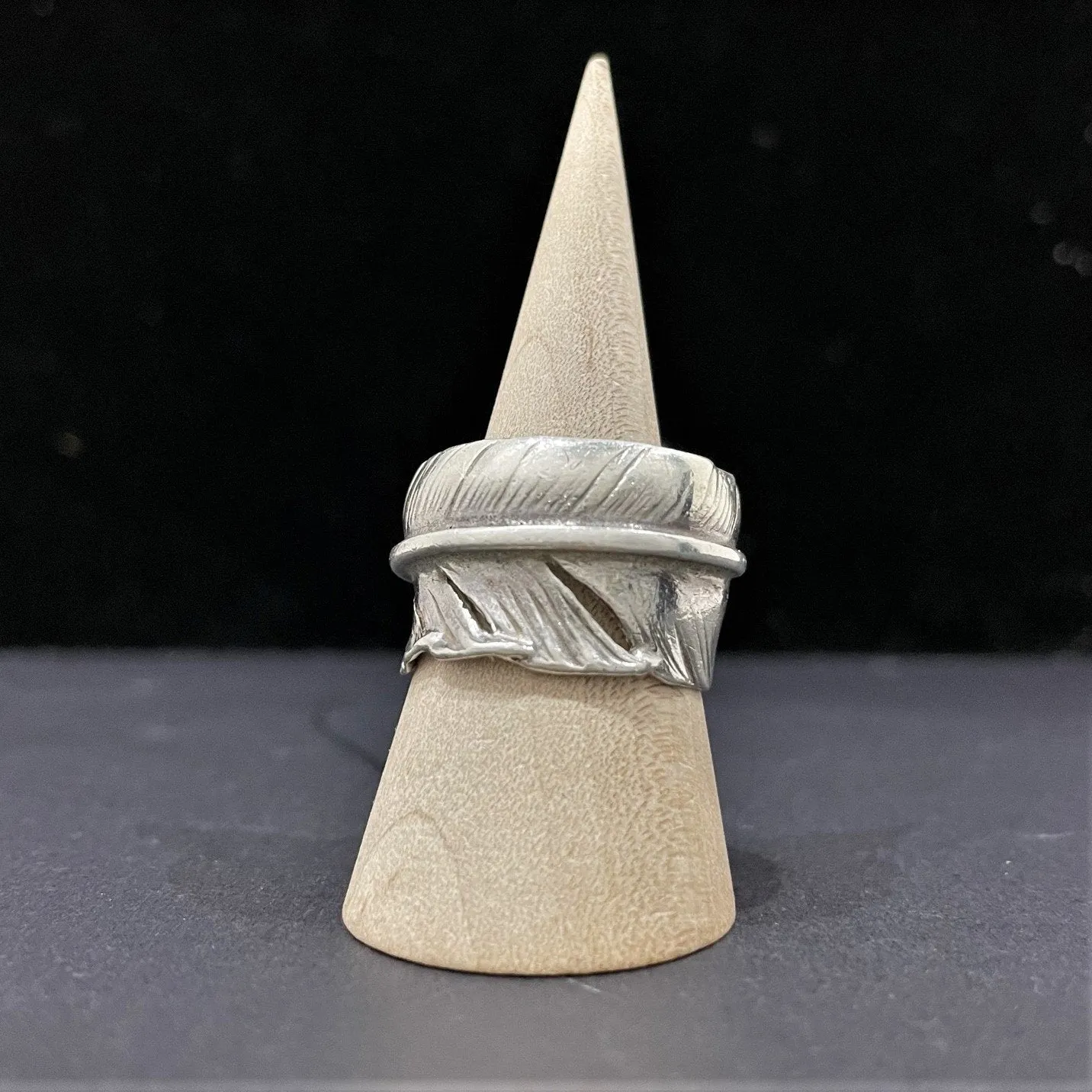 Goros Silver Feather Ring