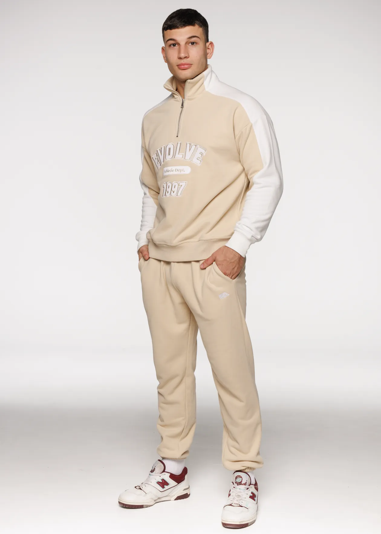 Iconic Retro ¼ Zip - Beige-White