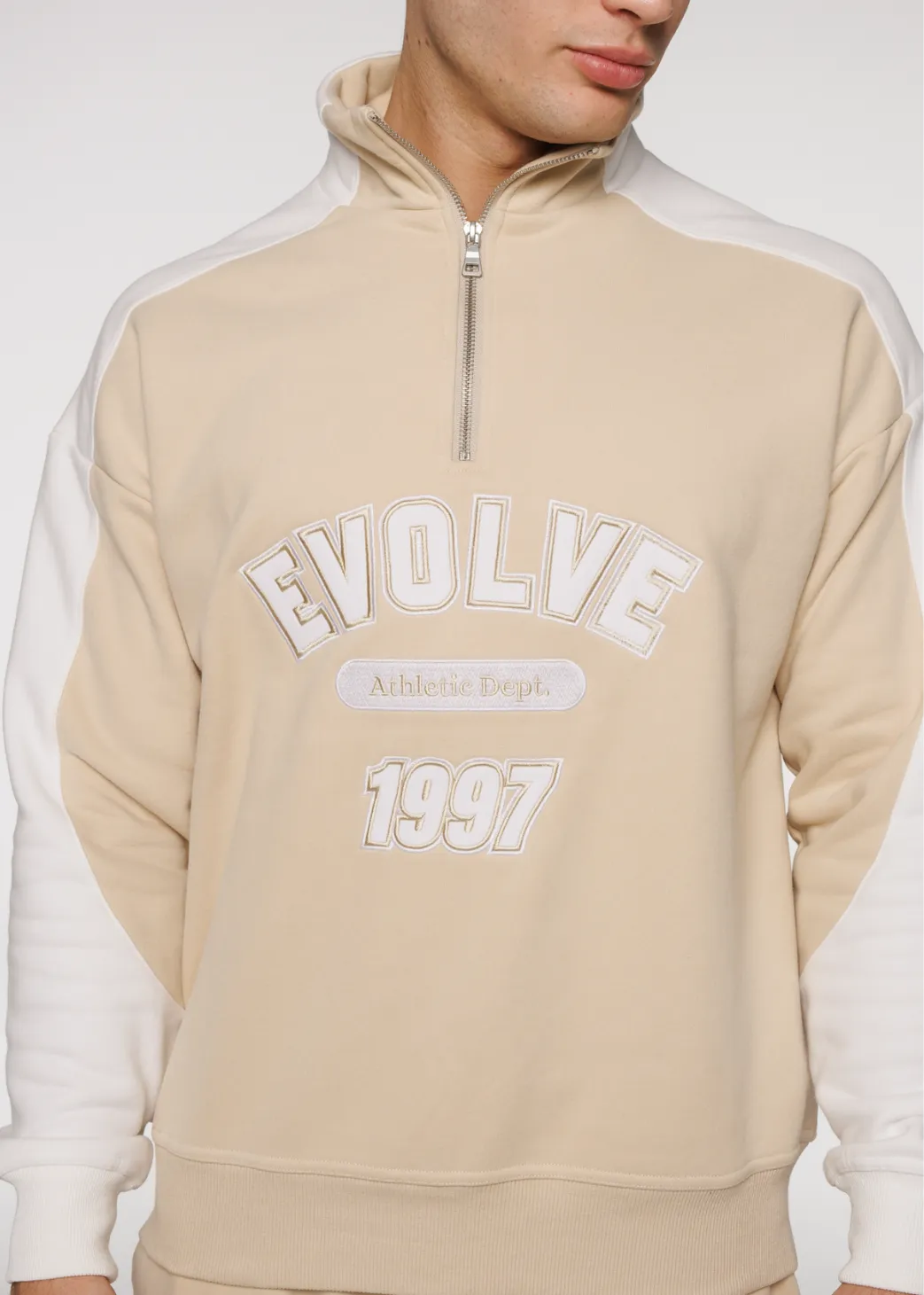 Iconic Retro ¼ Zip - Beige-White