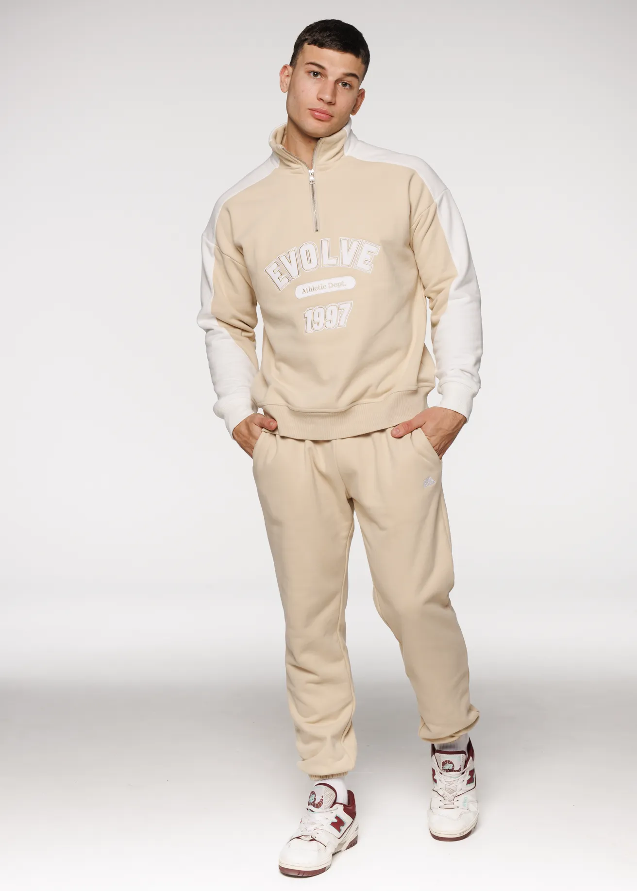 Iconic Retro ¼ Zip - Beige-White