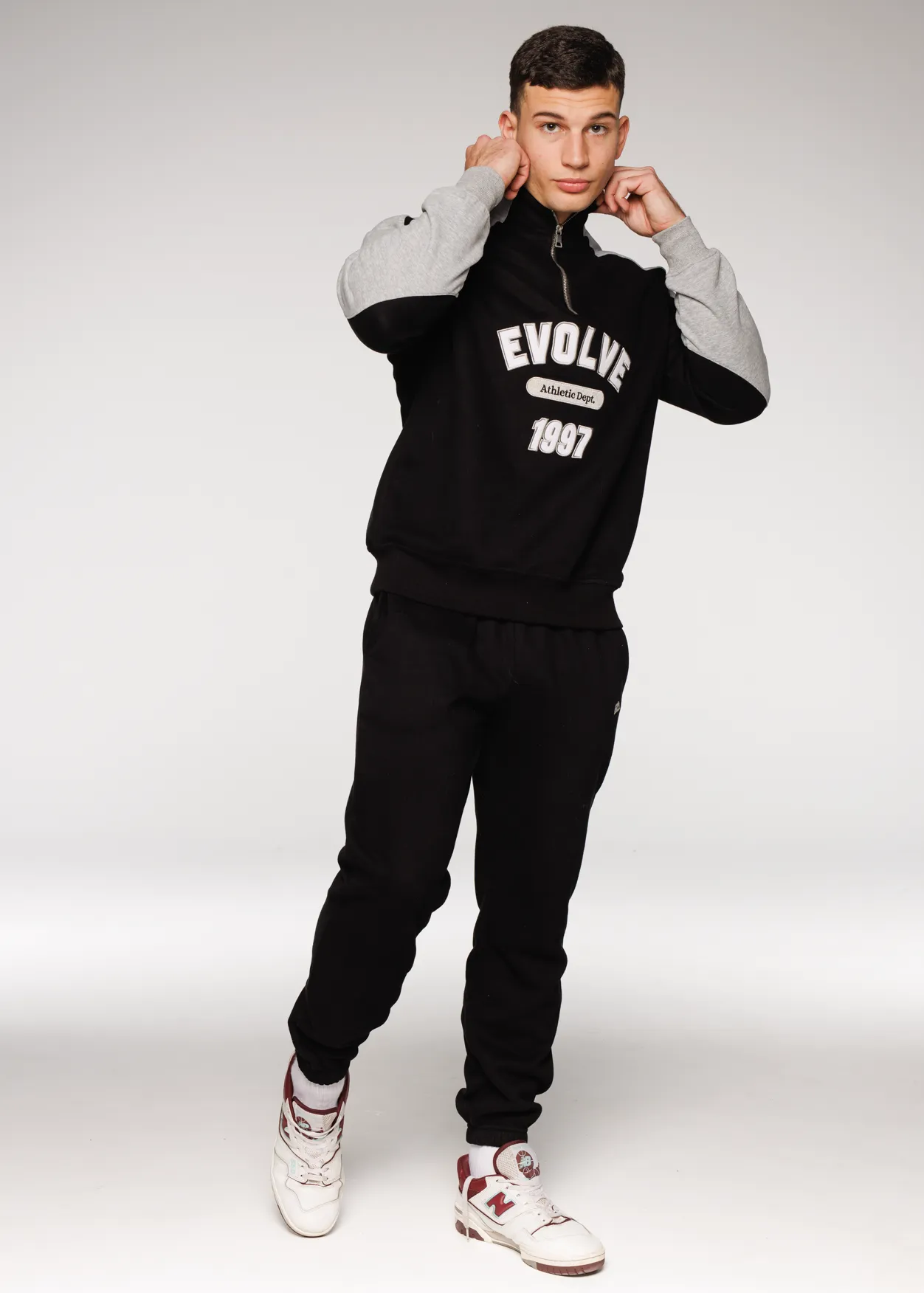 Iconic Trackpants - Black