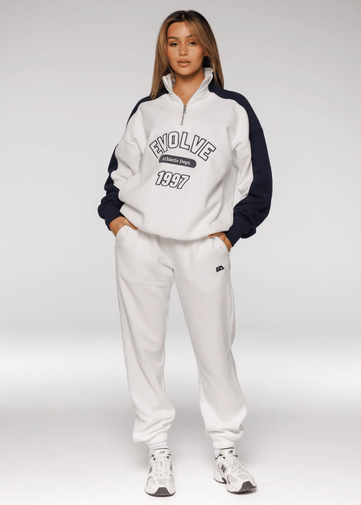 Iconic Trackpants - White
