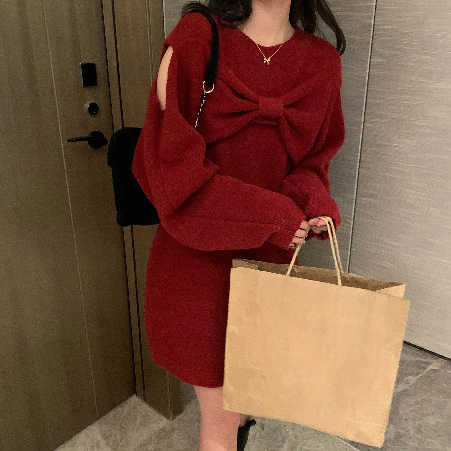 INSTOCK-Red knitted off-shoulder bow sweater dress