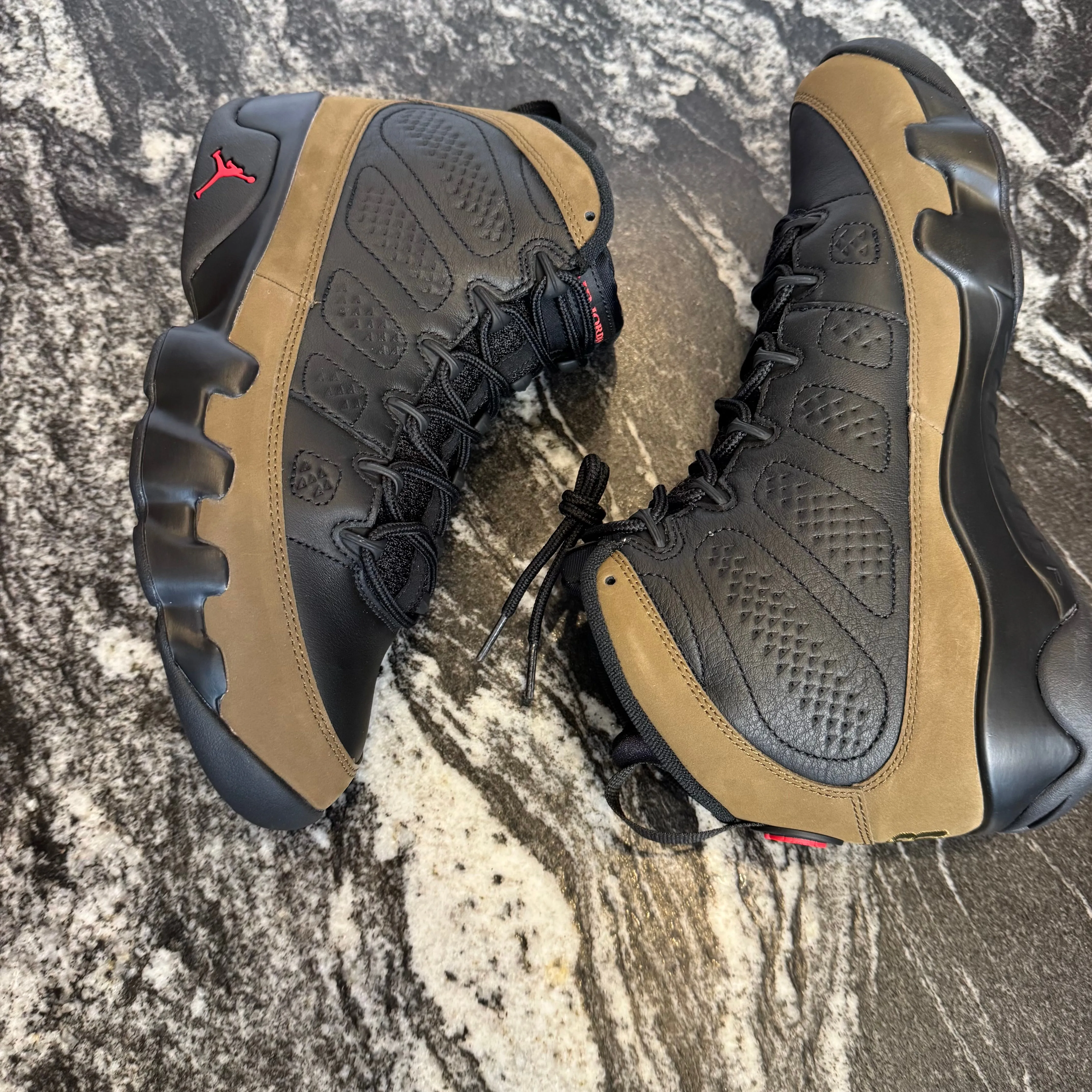 Jordan 9 Retro ‘Olive’ size 9 Mens New in Box