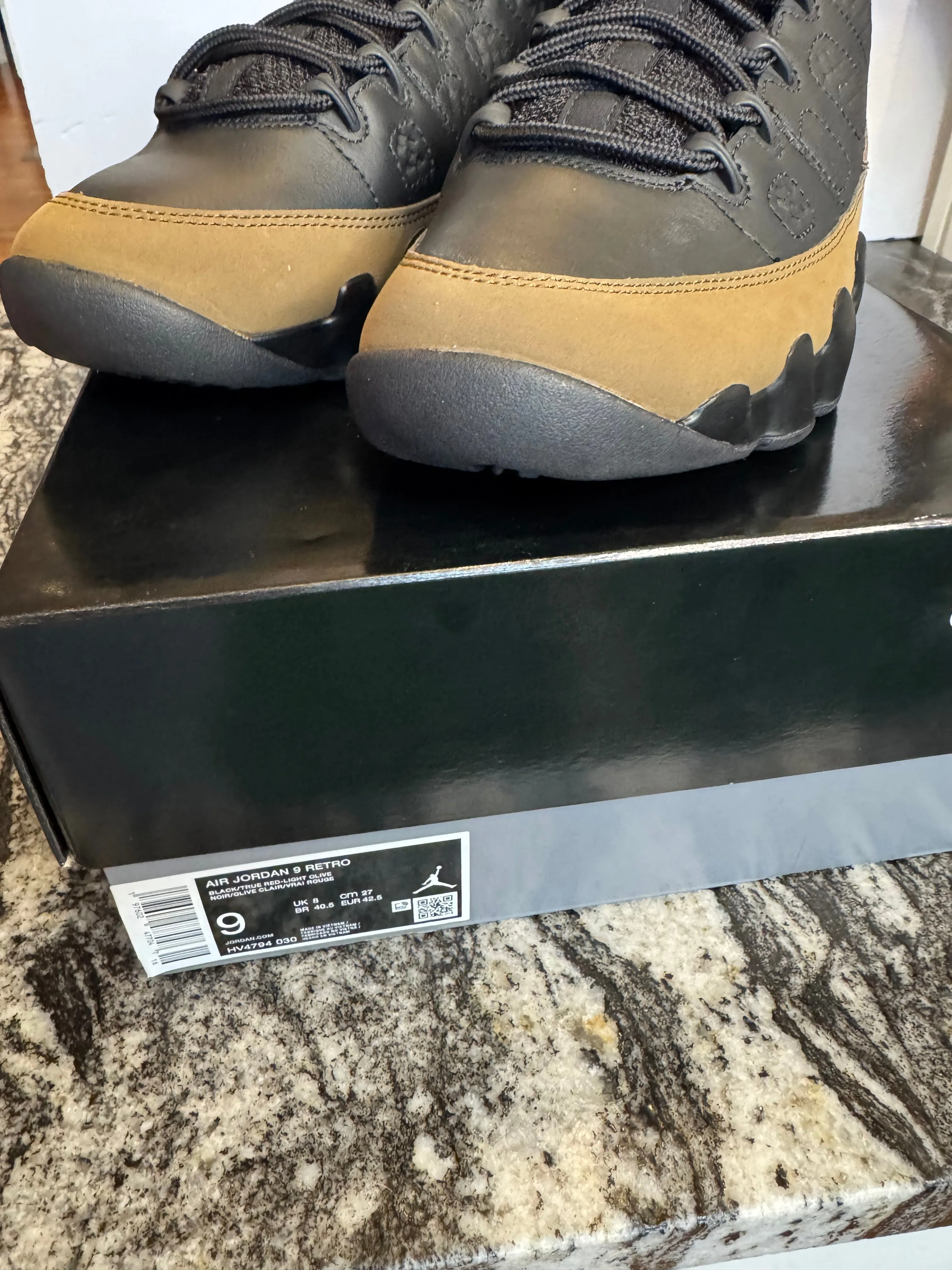 Jordan 9 Retro ‘Olive’ size 9 Mens New in Box