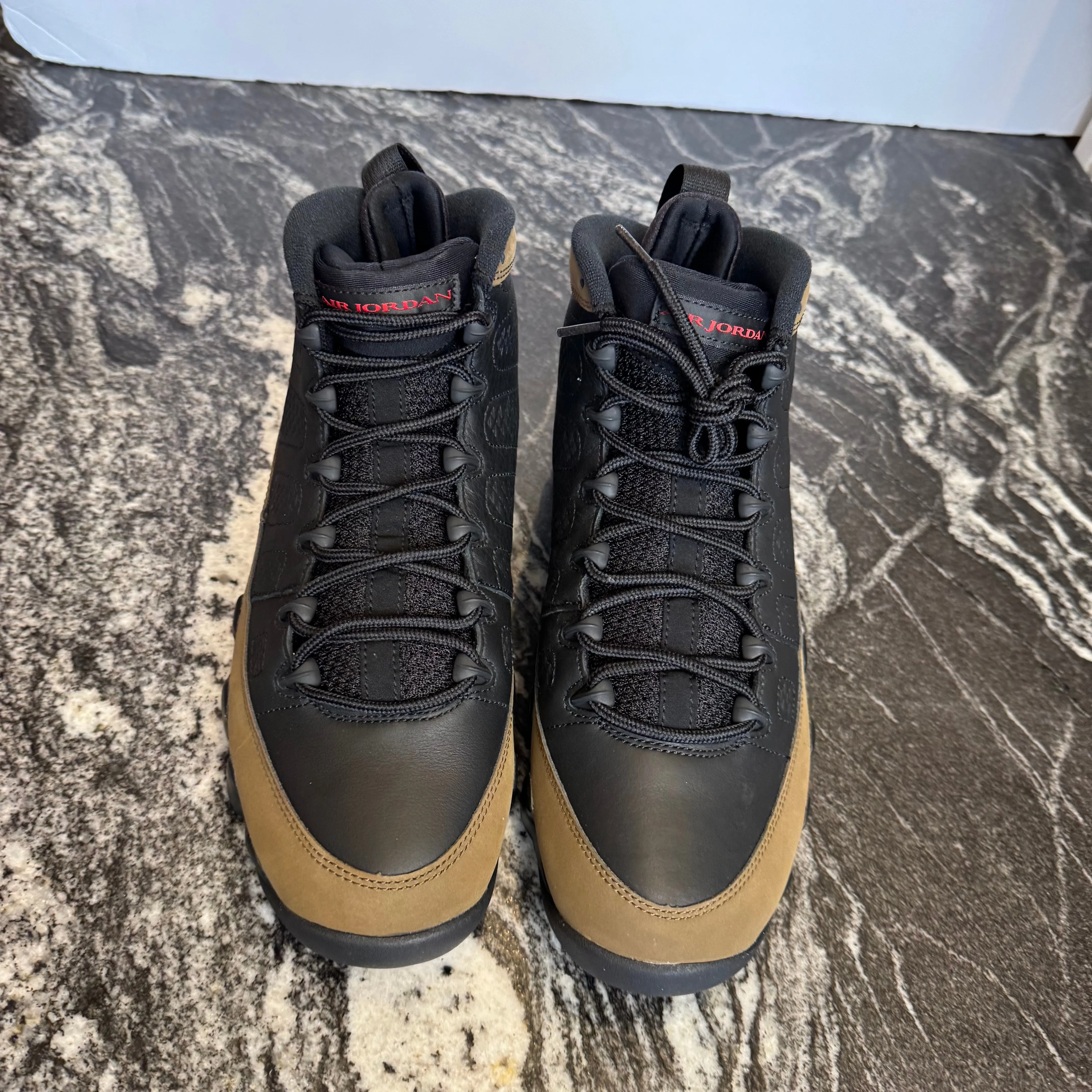 Jordan 9 Retro ‘Olive’ size 9 Mens New in Box