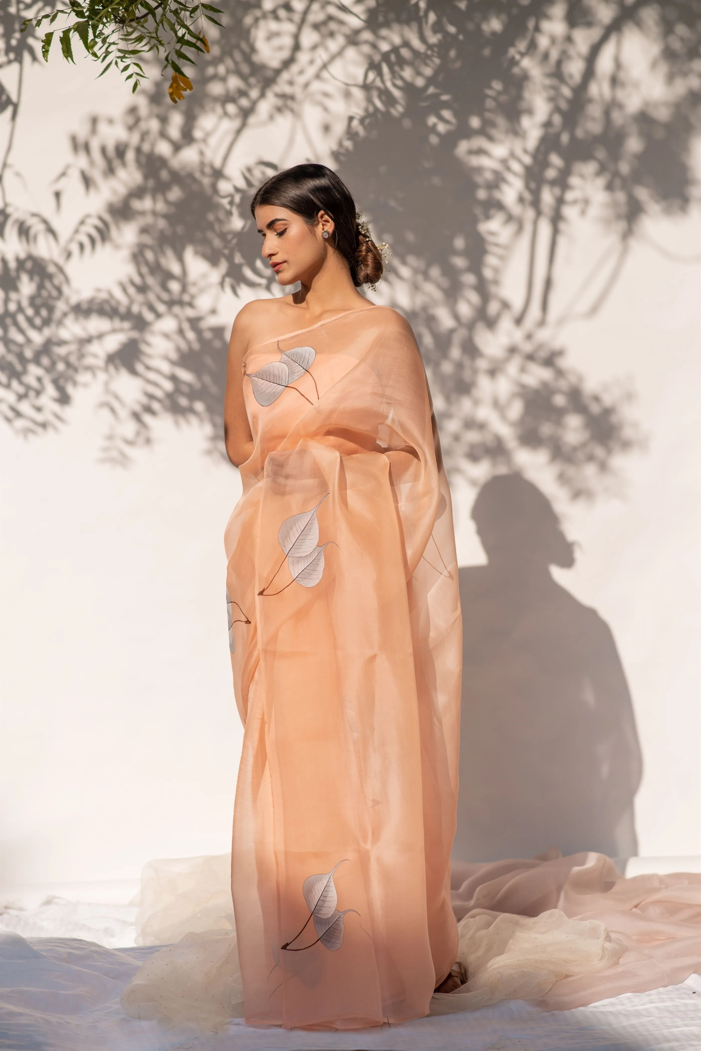 Kapardara - Feuilles Saree - Silk Organza - Handpainted - Peach