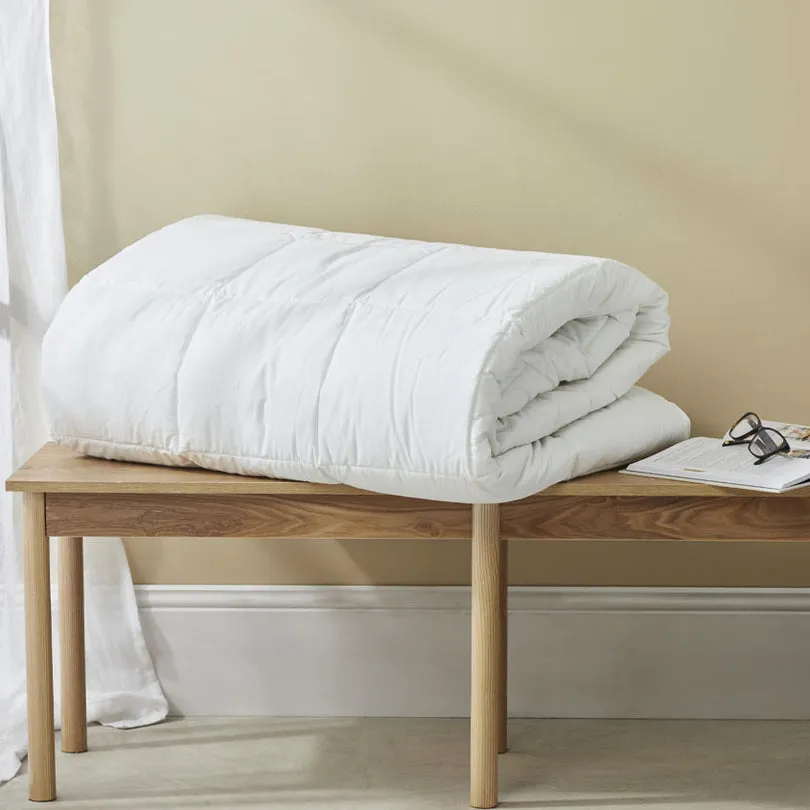 Logan & Mason 50% DUCK DOWN 50% DUCK FEATHER QUILT
