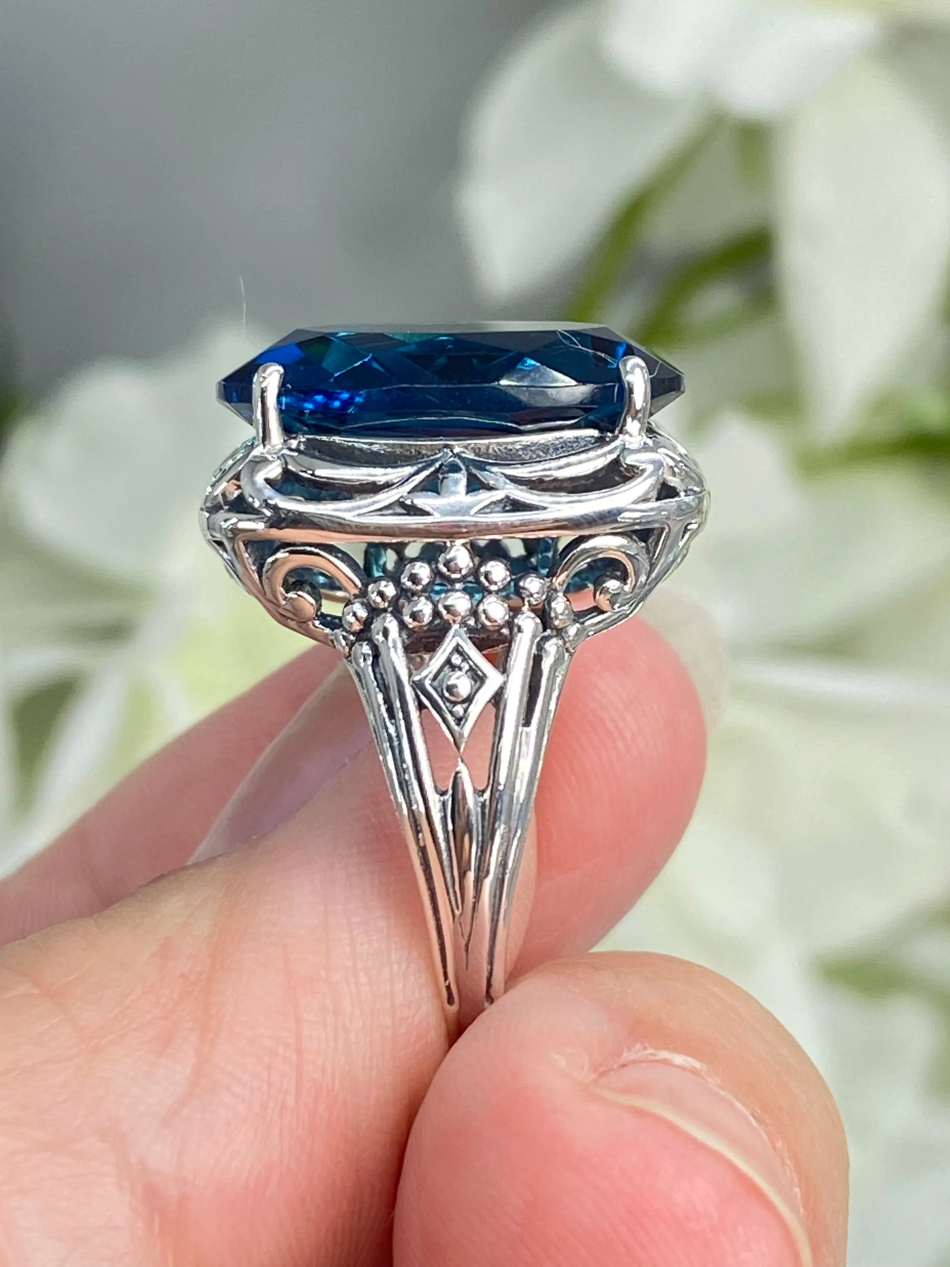 London Blue Topaz Ring, Oval Gemstone, Retro Swirl Filigree, Art Deco Vintage Jewelry, D119