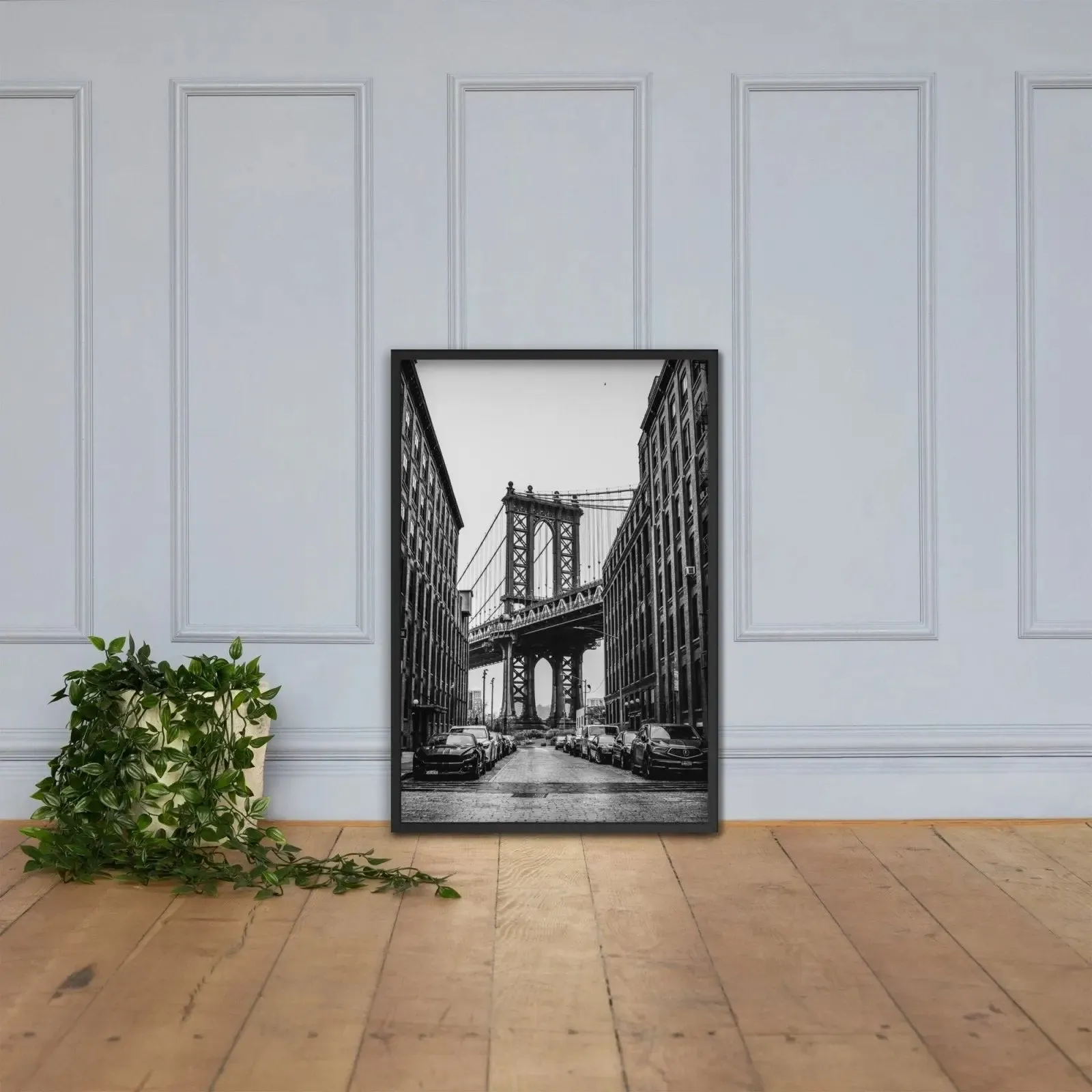Manhattan Majesty – A Black and White Tribute to New York’s Iconic Bridge