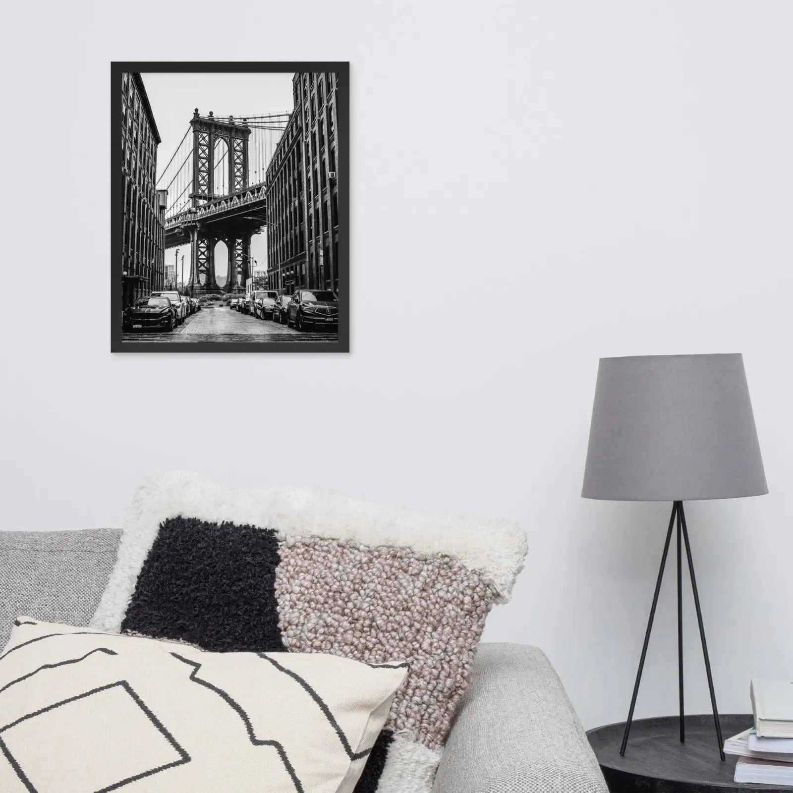 Manhattan Majesty – A Black and White Tribute to New York’s Iconic Bridge