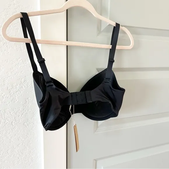 NWT Skims Weightless Demi Bra