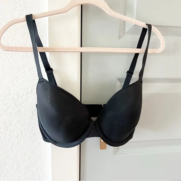 NWT Skims Weightless Demi Bra