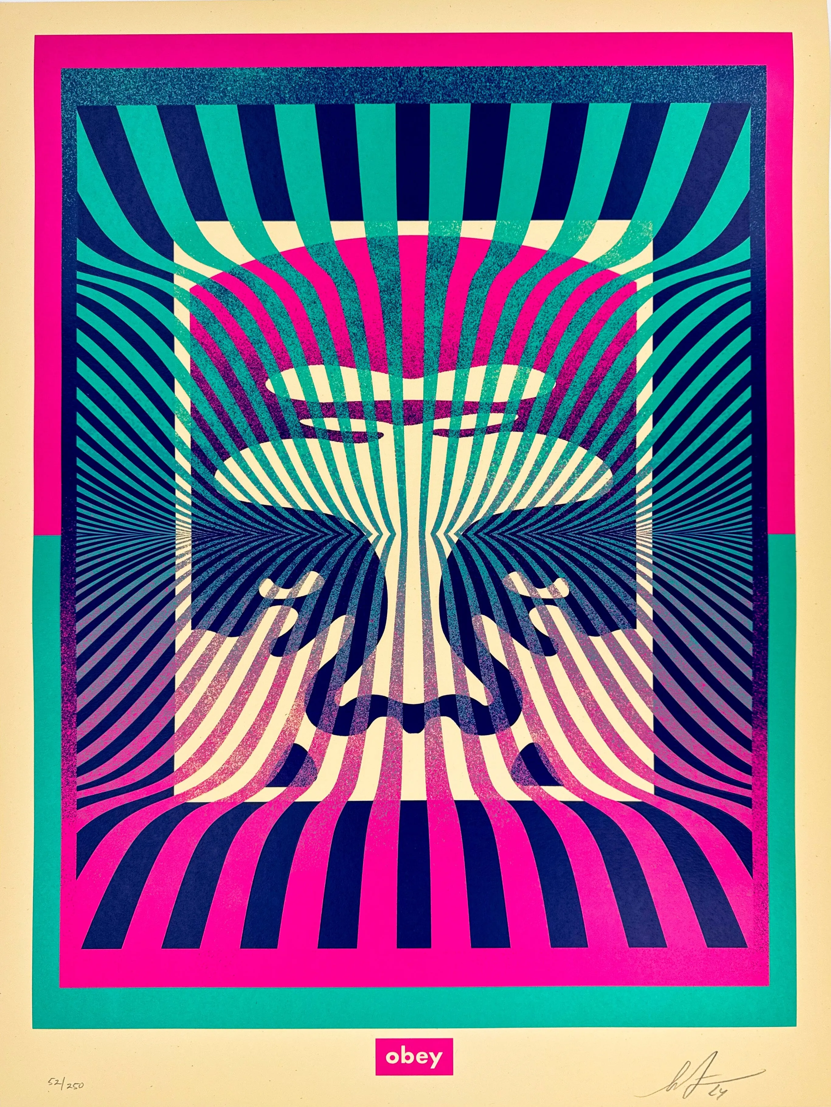 Op-Art Icon (Aqua Gradient)