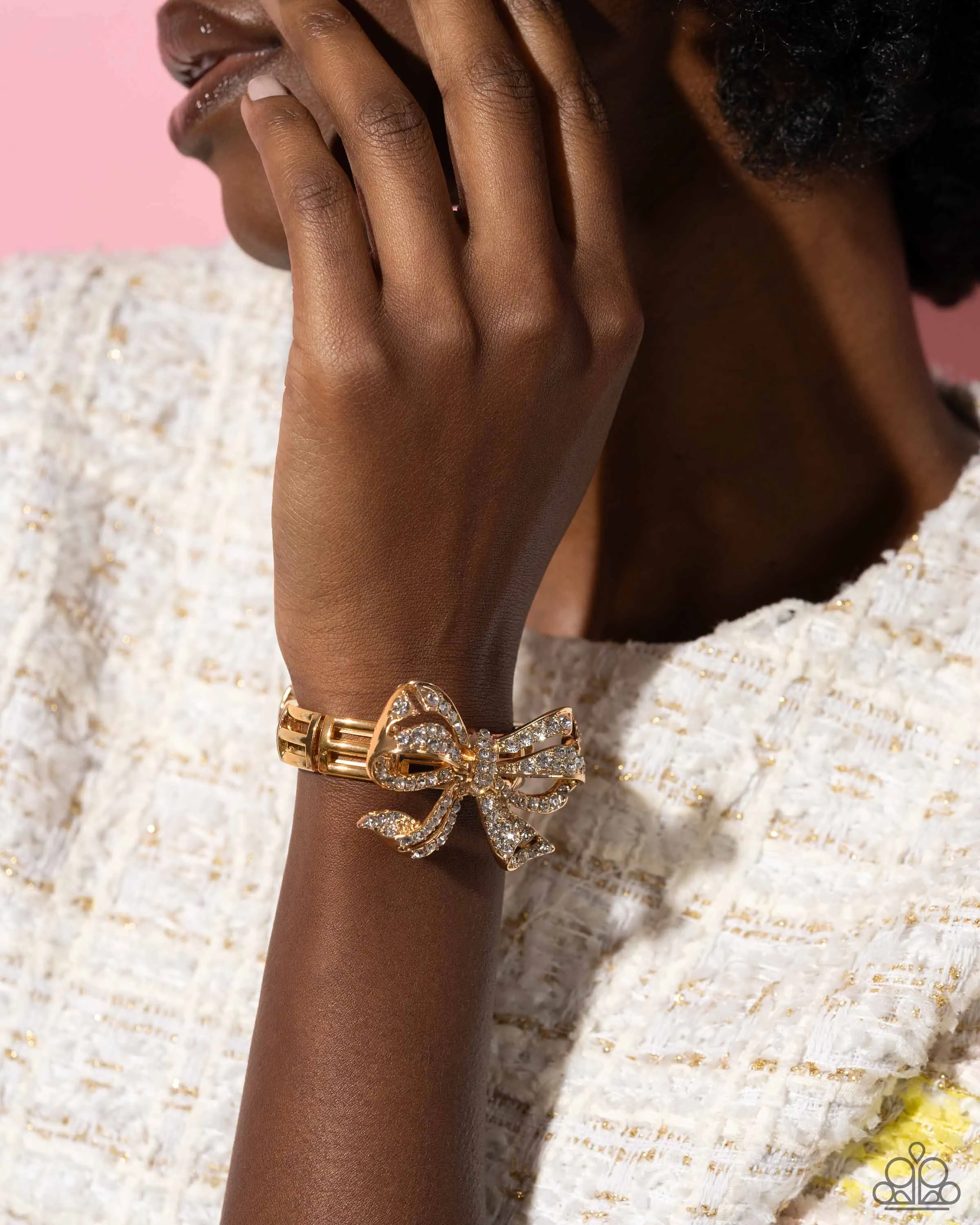 Paparazzi Its All A-BOW-t Me - Gold Bow Bracelt