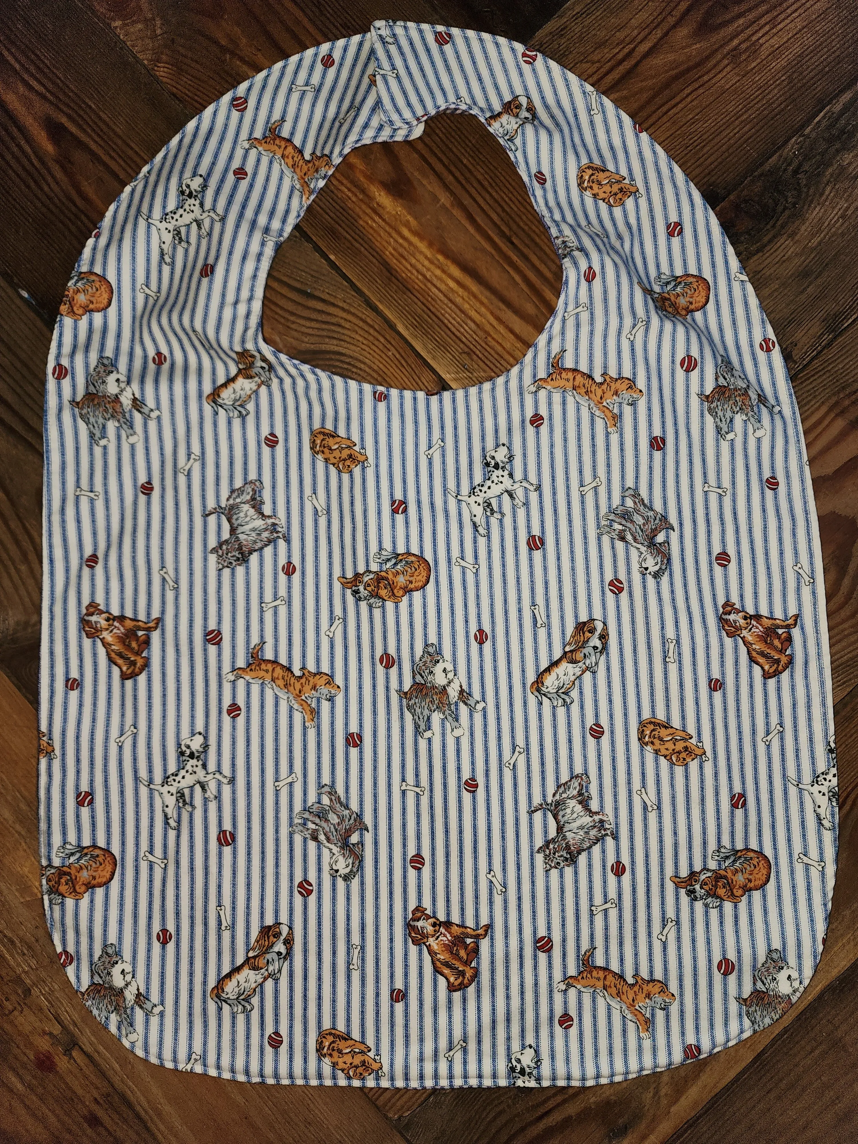 Playful Puppies Adult Bib