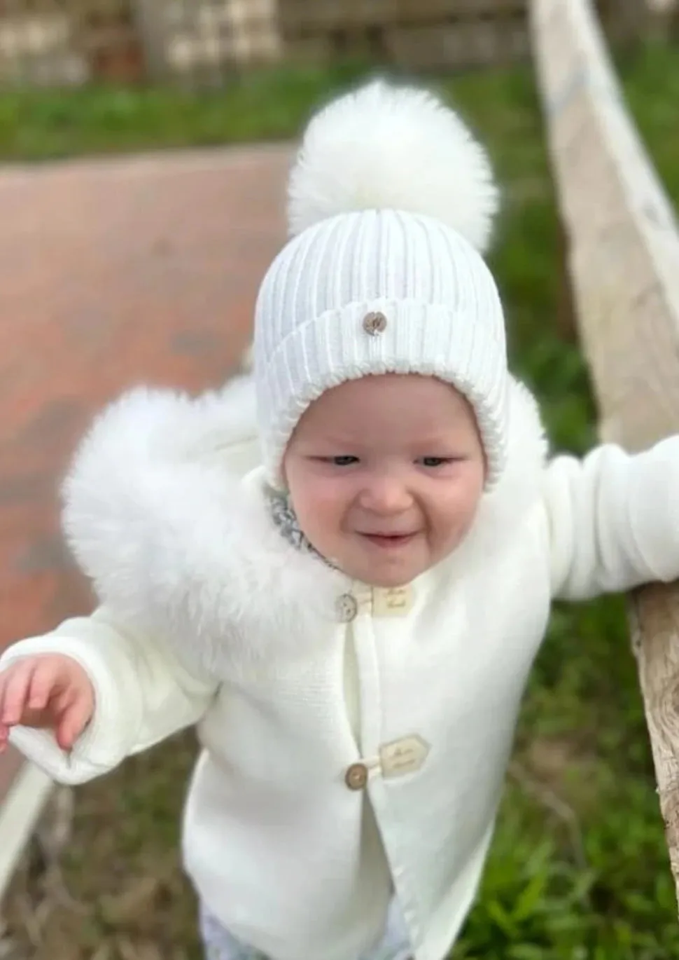 "Feliz" Ivory Faux Fur Coat