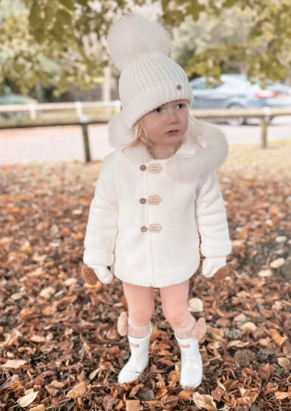 "Feliz" Ivory Faux Fur Coat